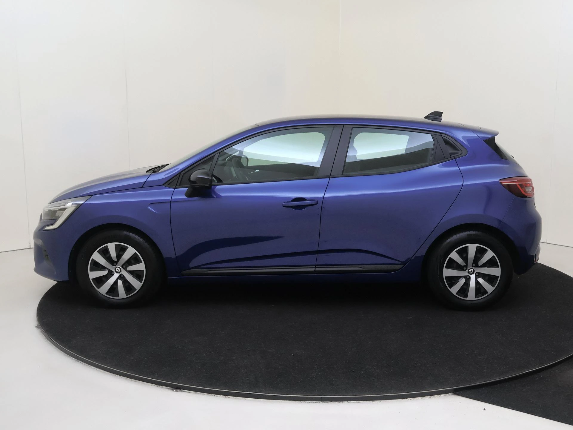 Renault-Clio-image-7