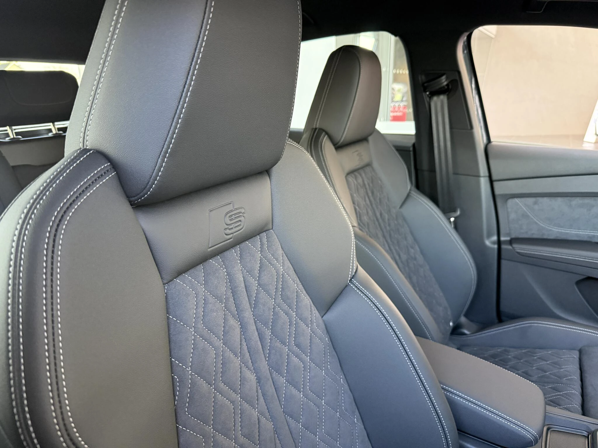 Audi-Q4 Sportback e-tron-image-8