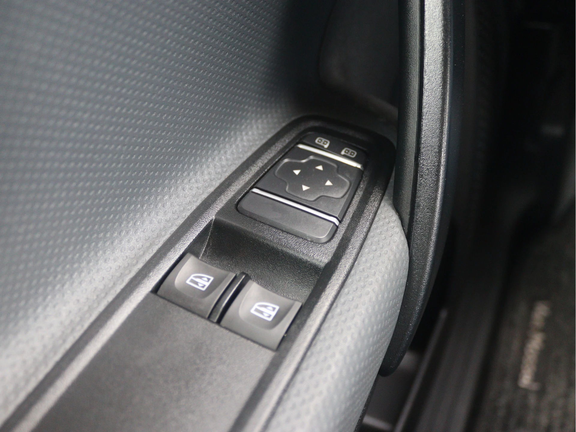 Mercedes-Benz-Citan-image-4