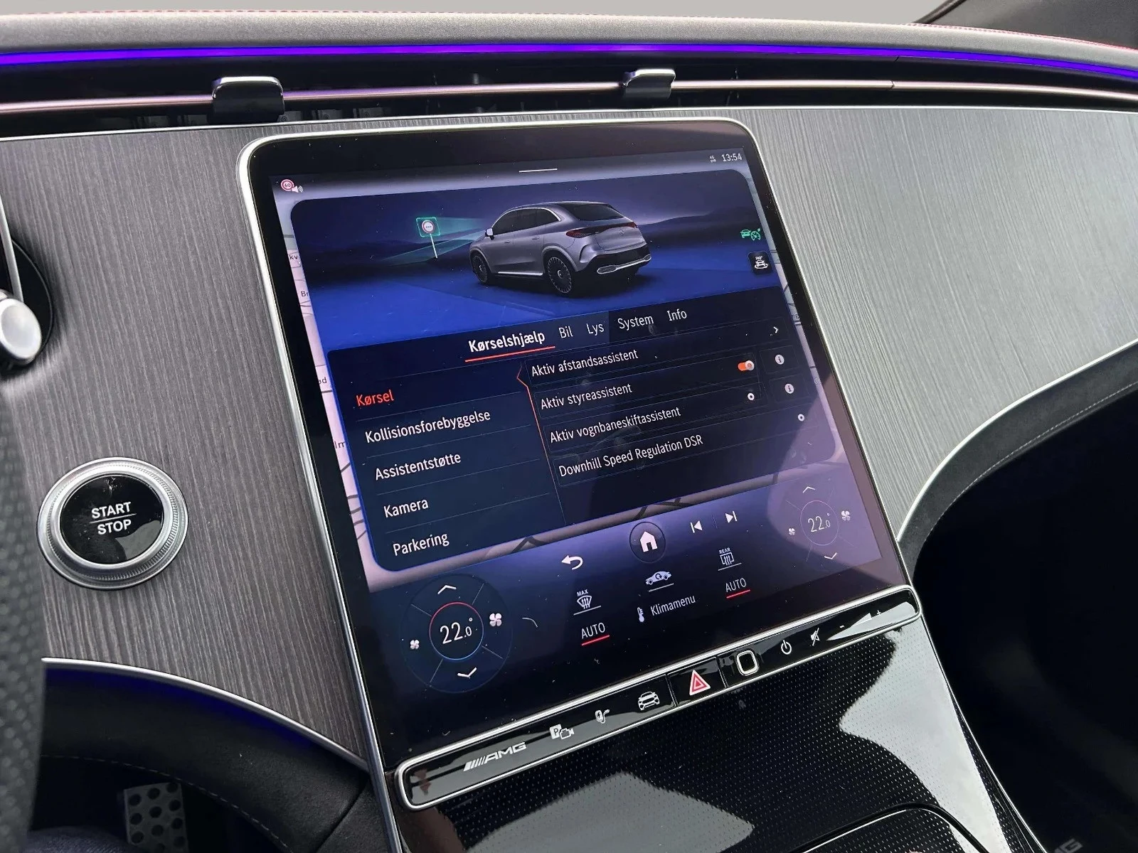 Mercedes-Benz-EQE-image-16