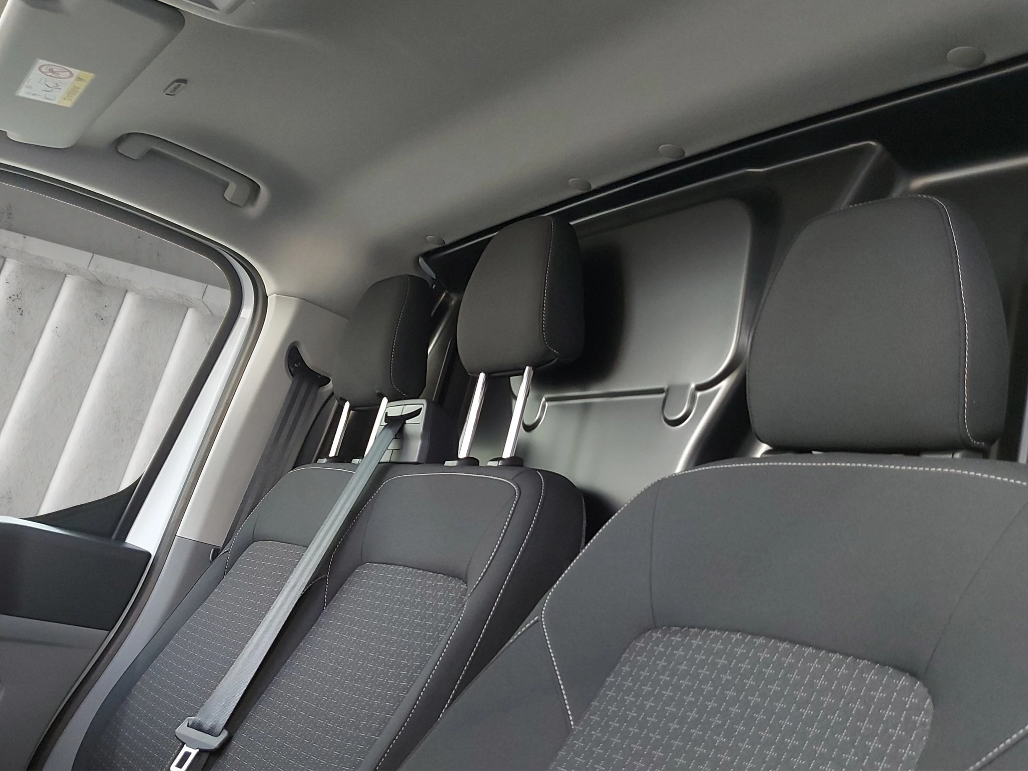 Ford-Transit Custom-image-15