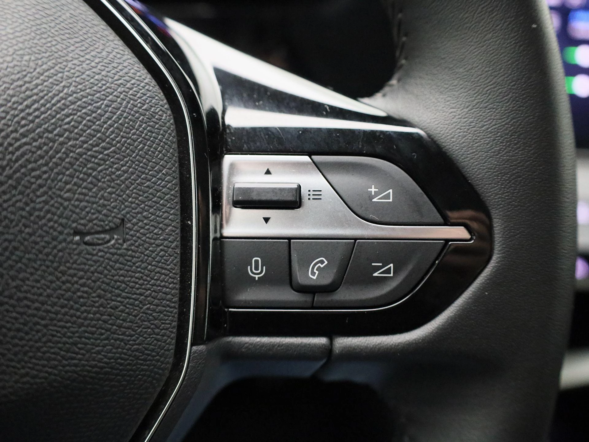 Peugeot-308-image-14