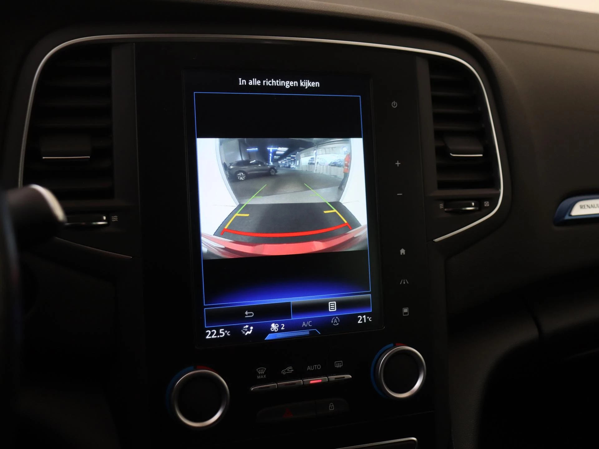 Renault-Mégane-image-21