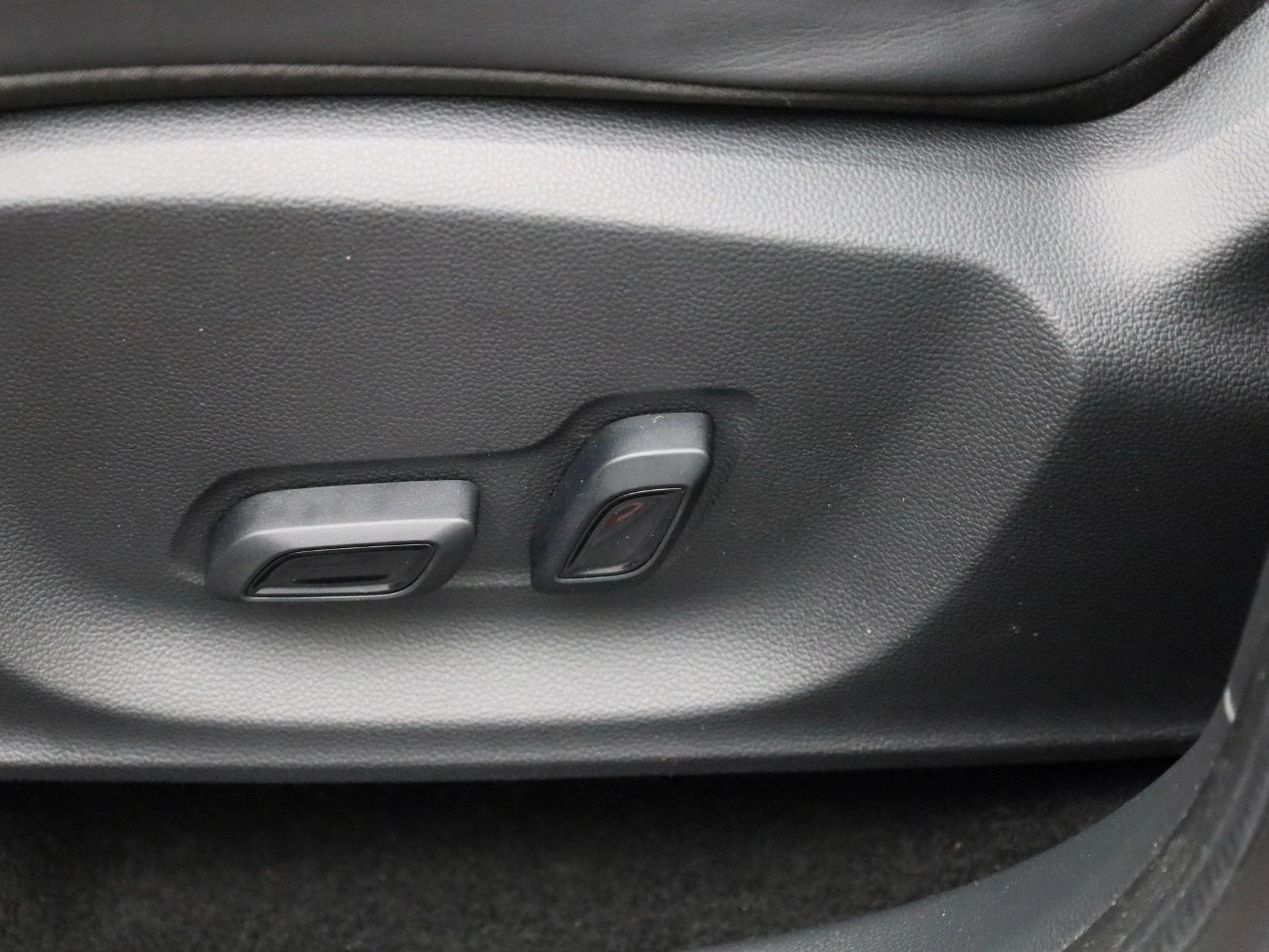 MG-ZS EV-image-31