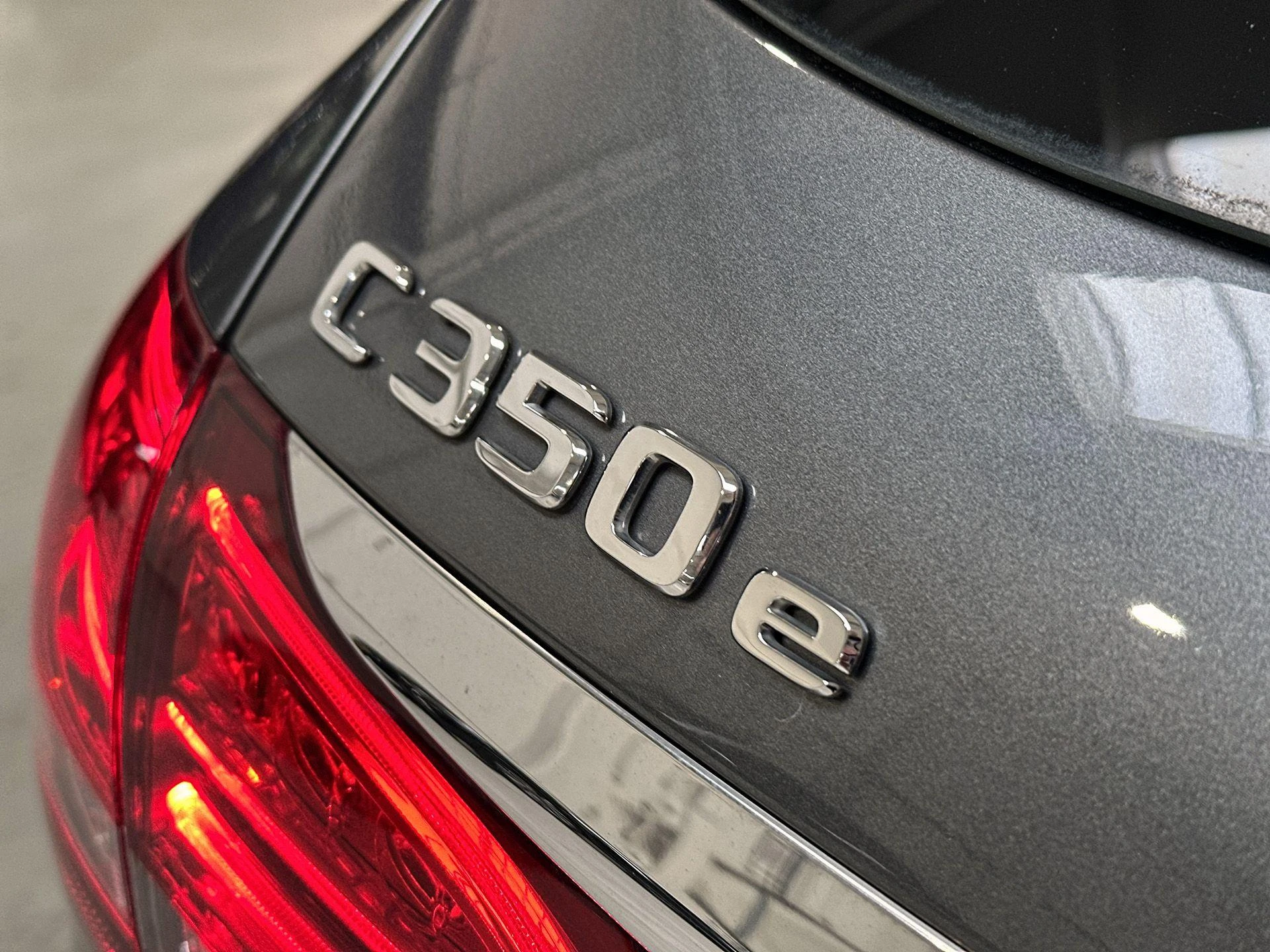 Mercedes-Benz-C-Klasse-image-23
