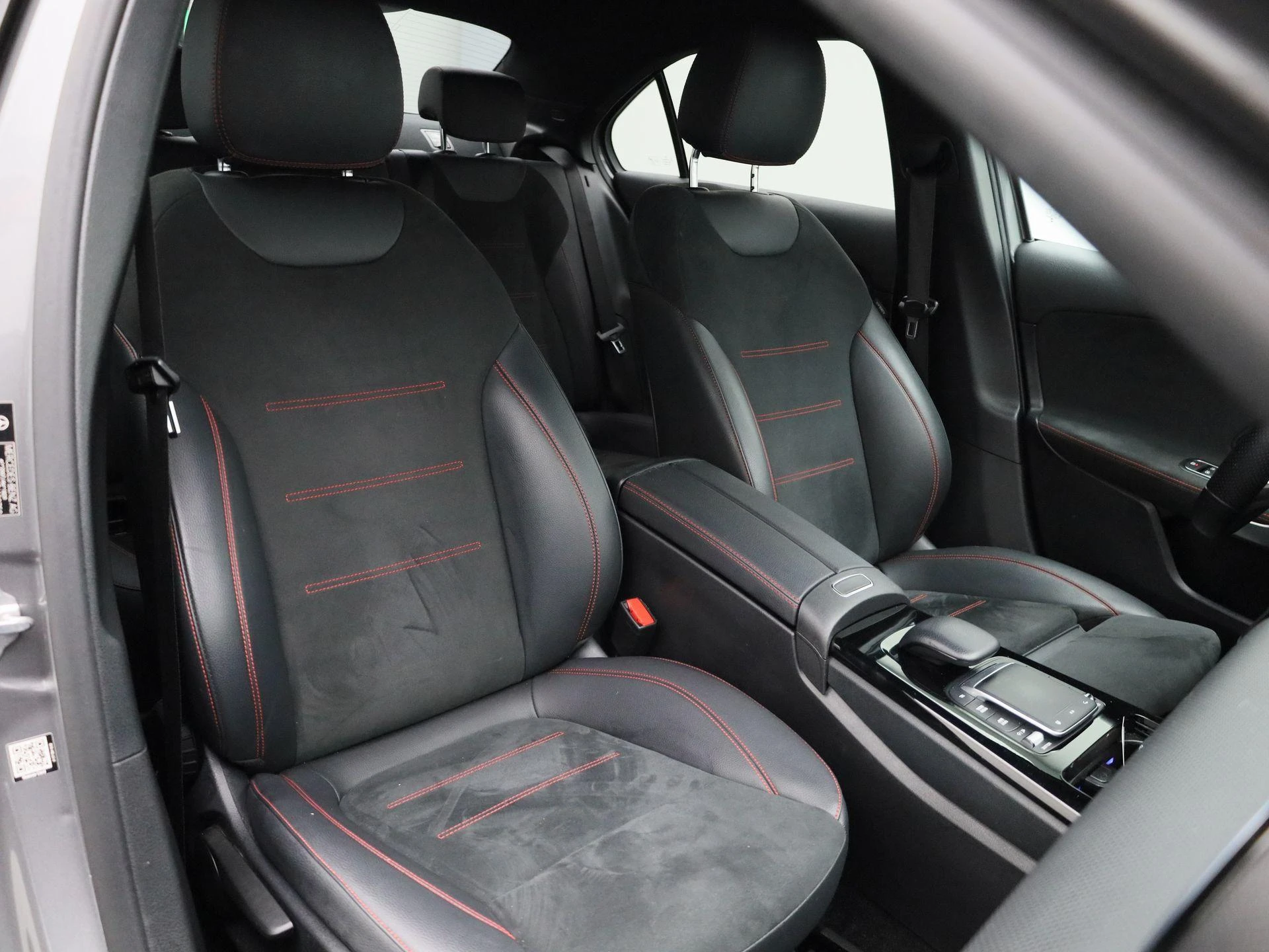 Mercedes-Benz A-Klasse Limousine 180 AMG Line
