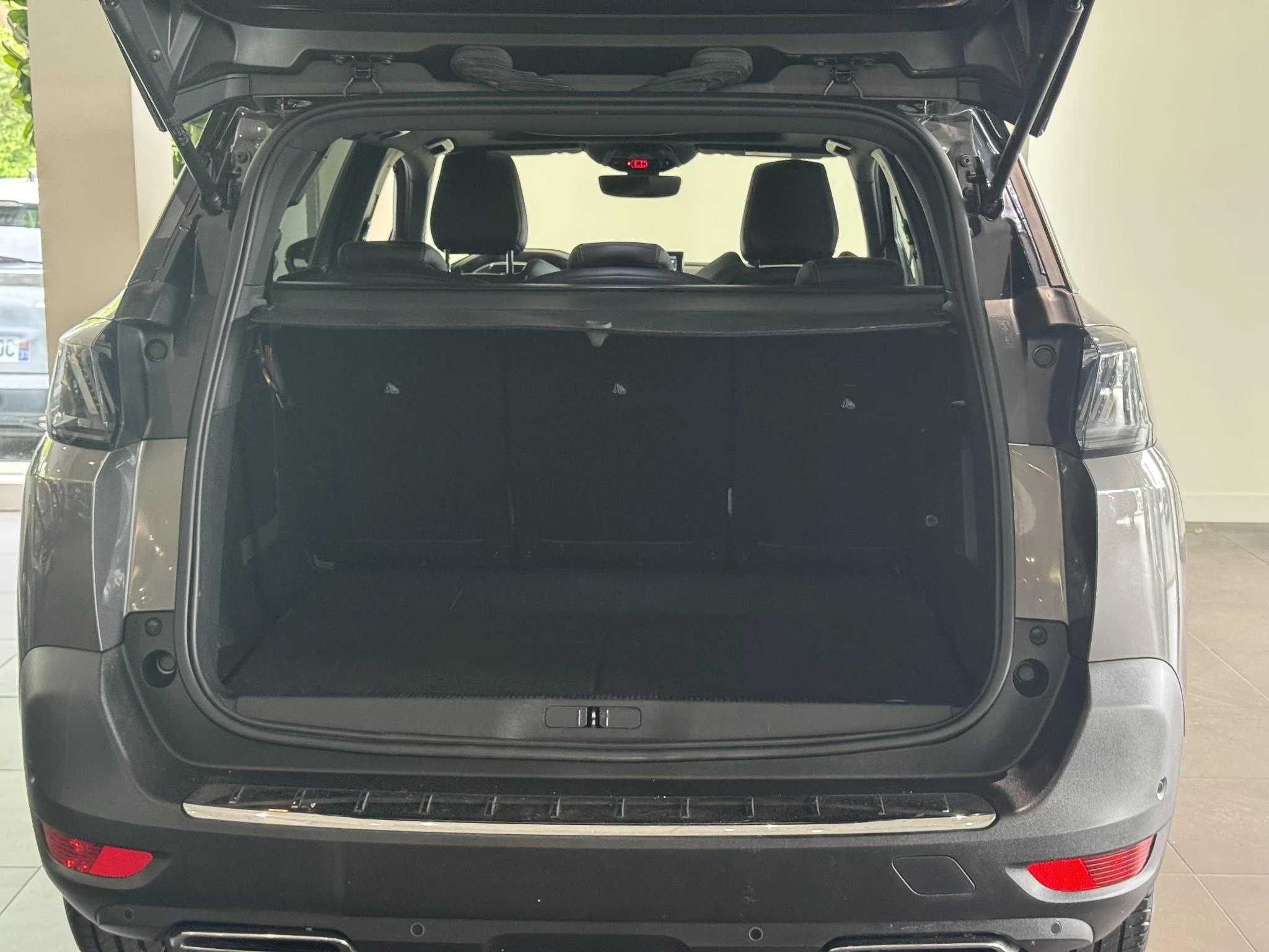 Peugeot-5008-image-6