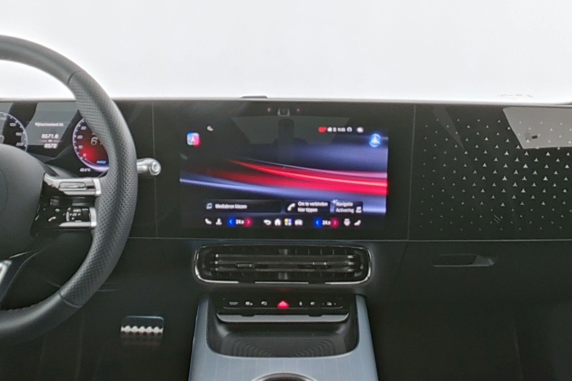 Mercedes-Benz-CLA-image-14
