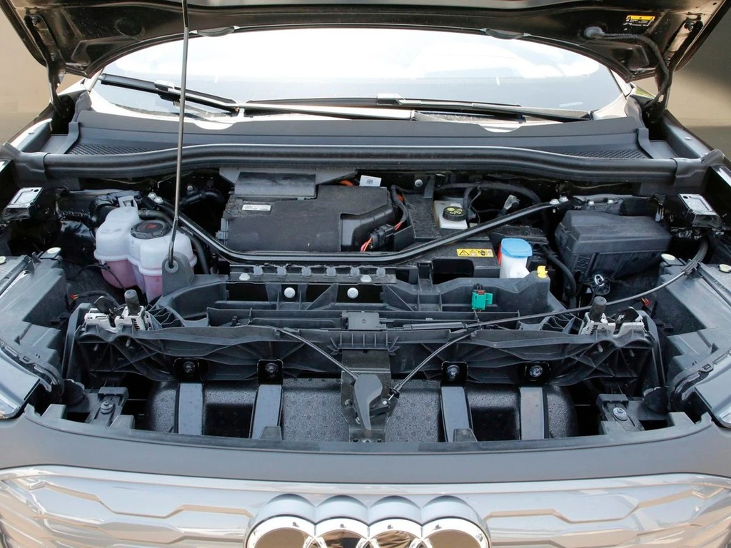 Audi Q4 e-tron 40 AHK*NAVI*VIRTUAL*ACC*PDC*LED*SHZ