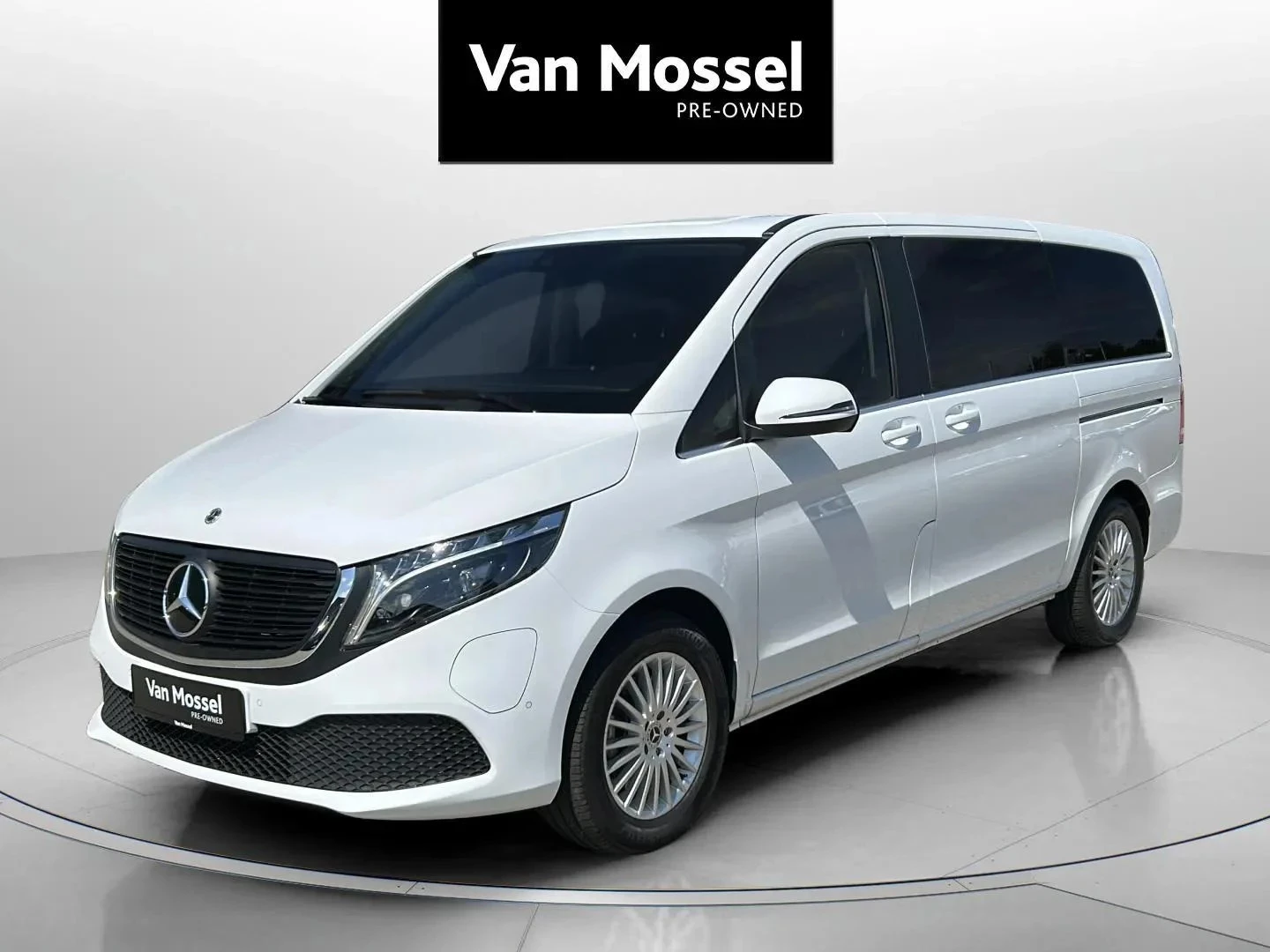 Mercedes-Benz-EQV-image-0