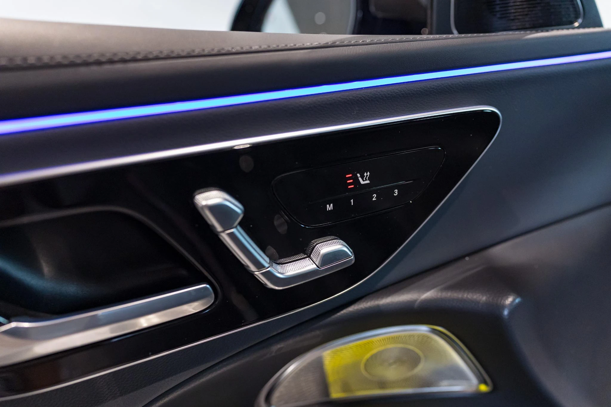 Mercedes-Benz-E-Klasse-image-23