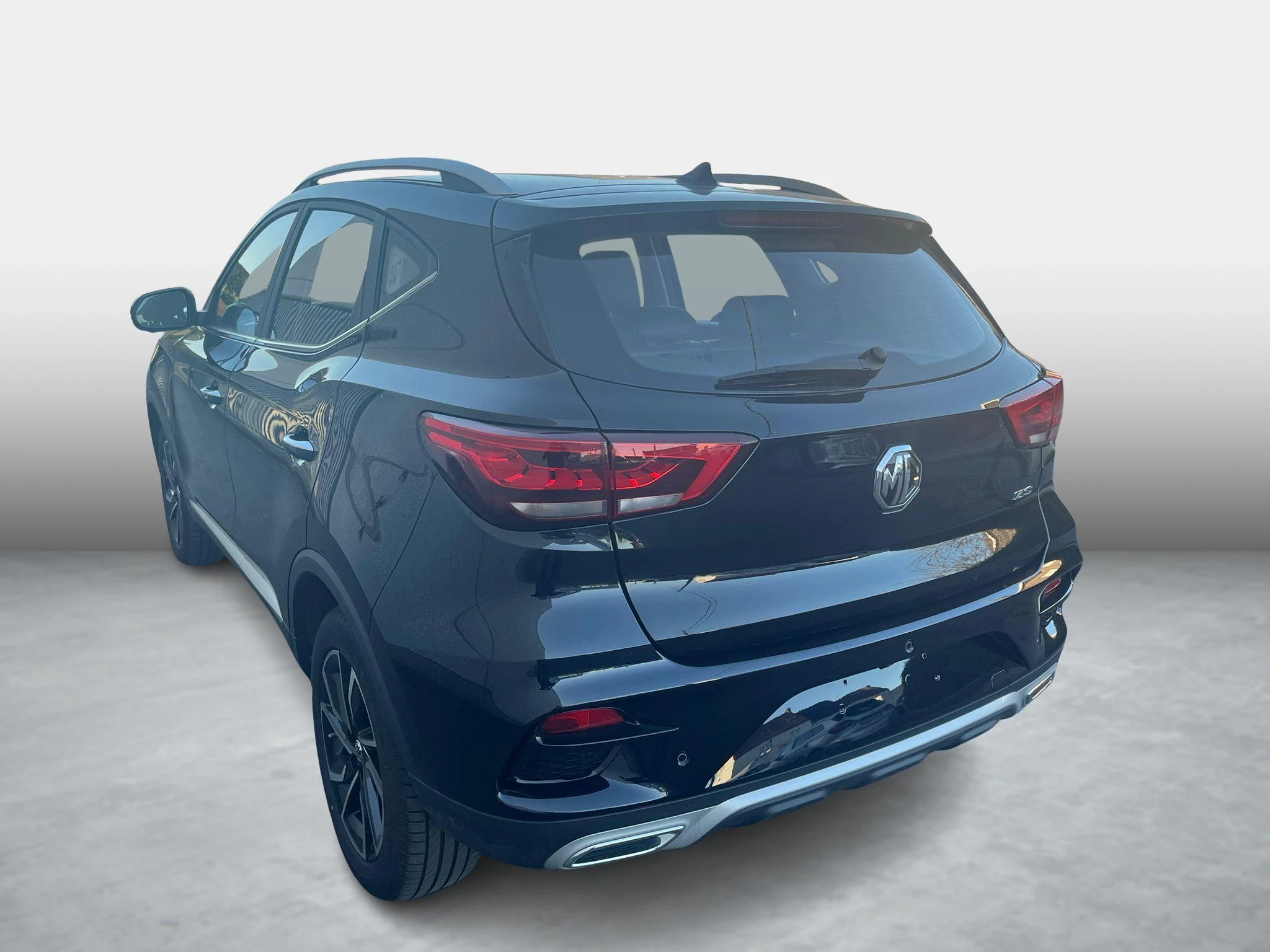MG ZS ICE 1.0 AT LUXURY FWD