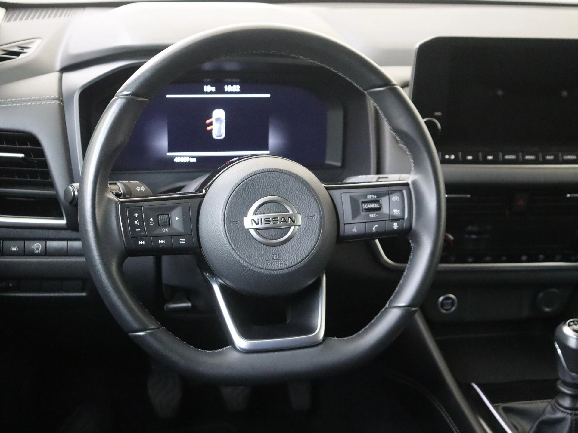 Nissan-QASHQAI-image-9
