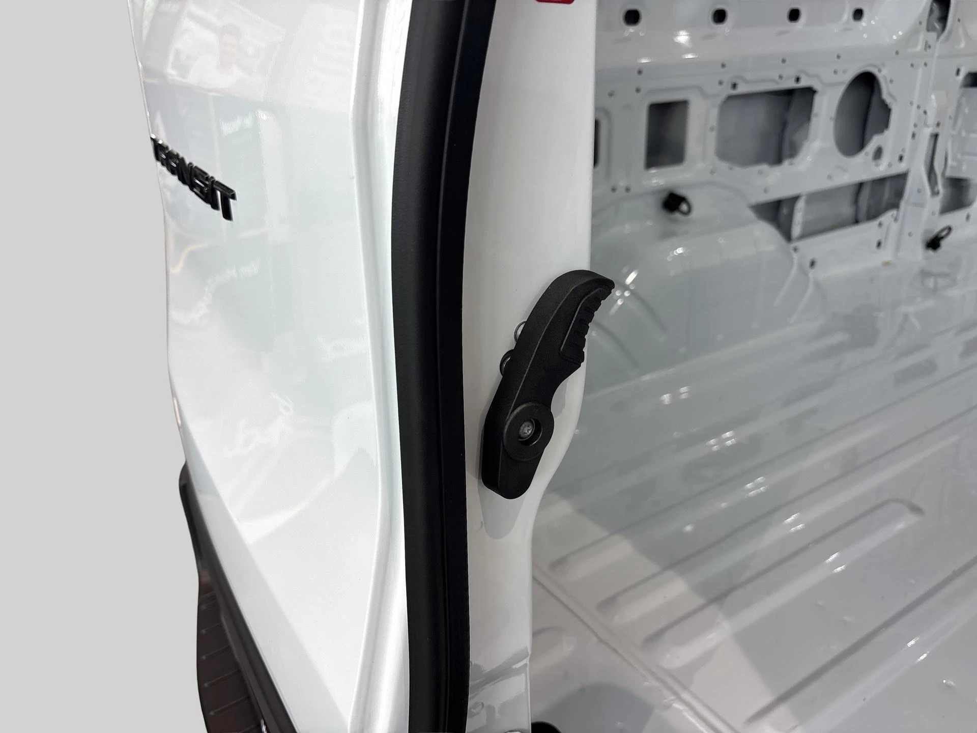 Ford-Transit-image-22