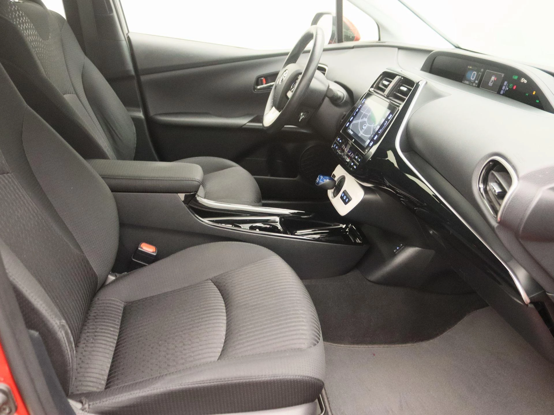 Toyota-Prius-image-24