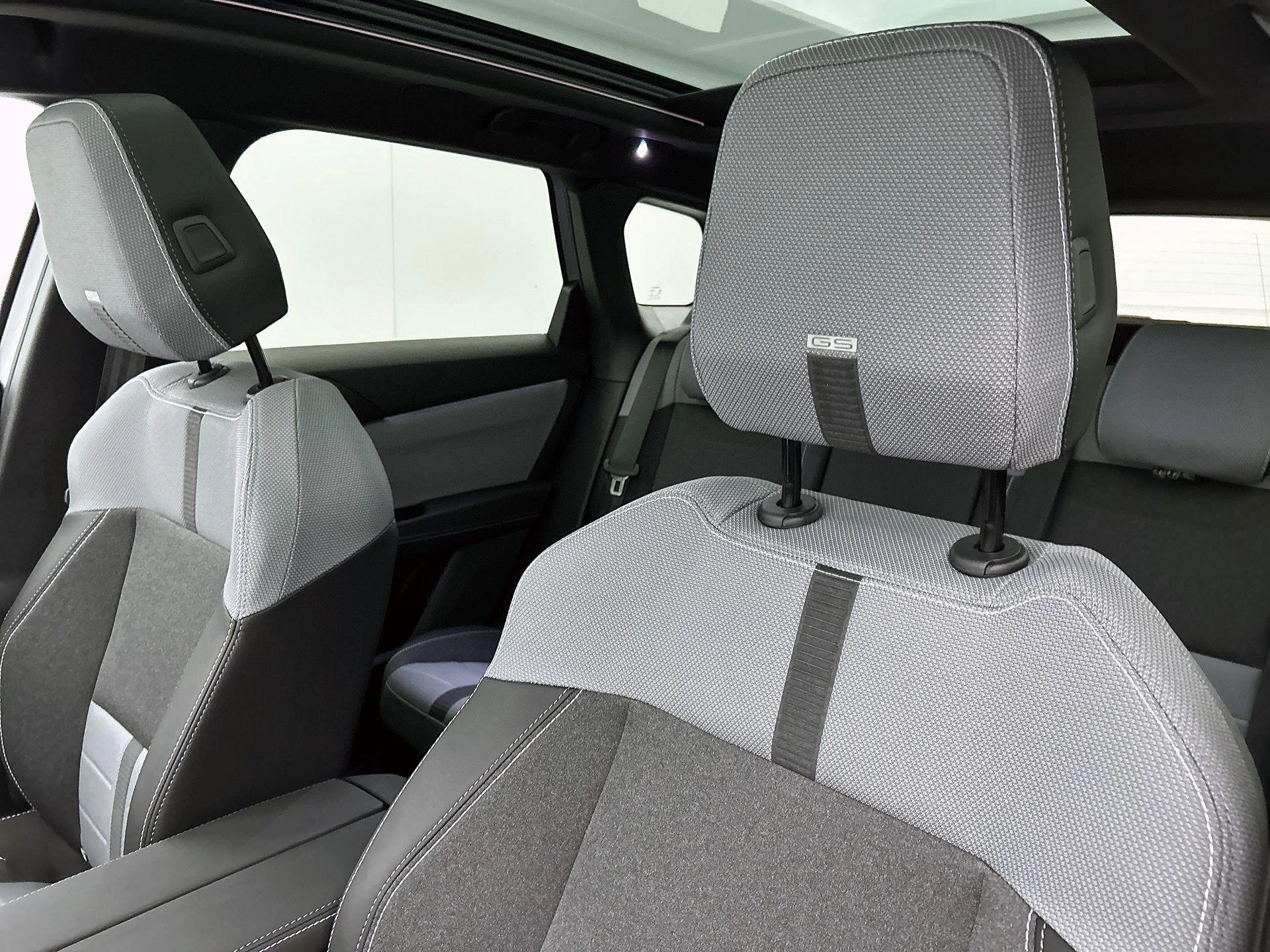 Opel-Grandland-image-10