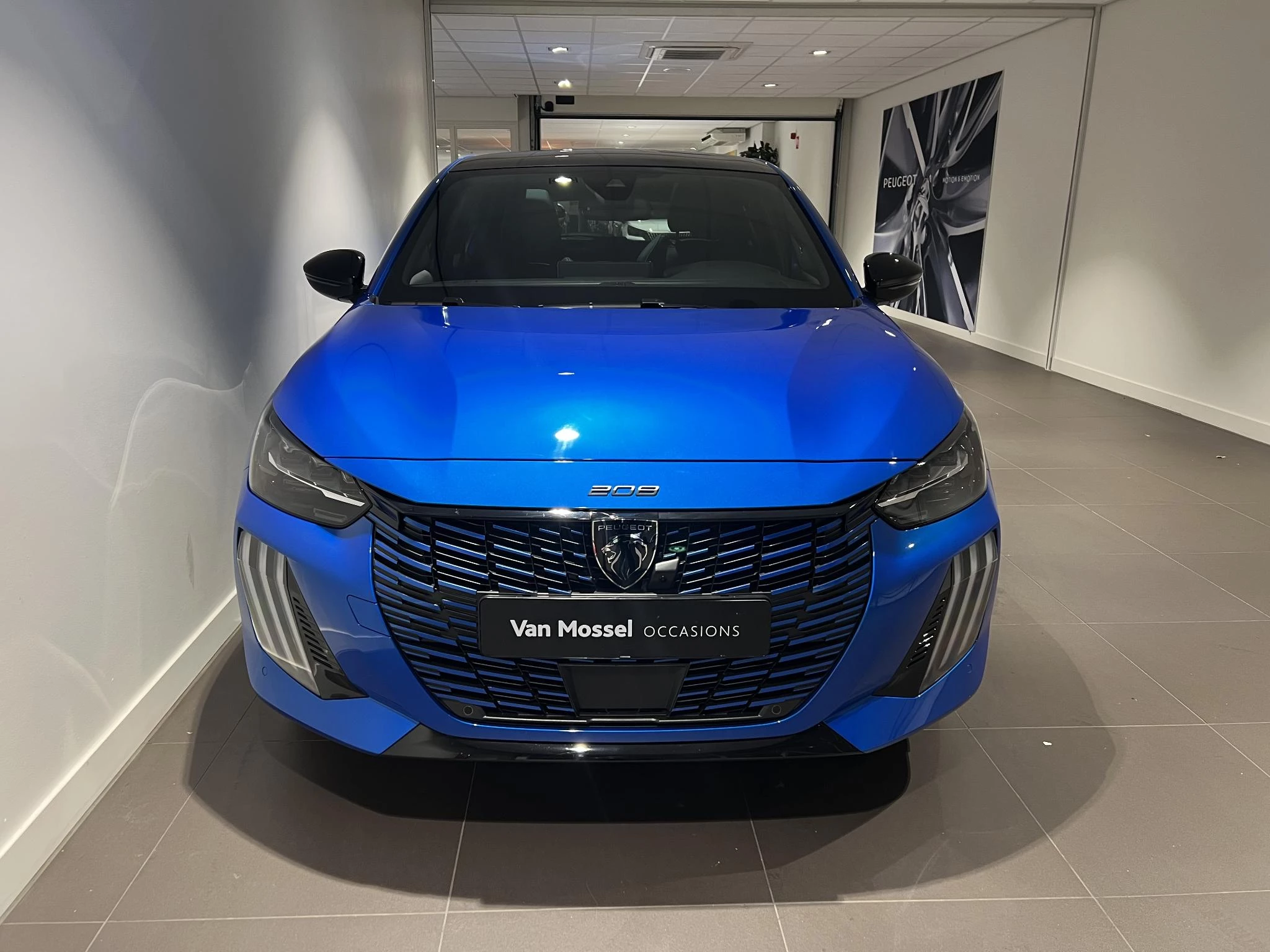 Peugeot-e-208-image-3