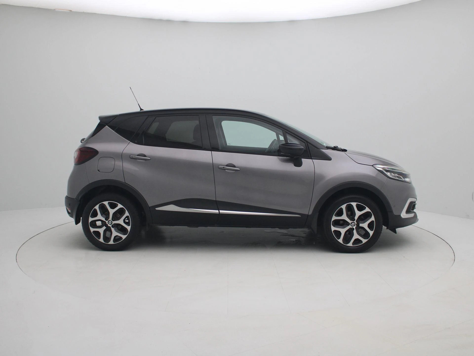 Renault-Captur-image-5