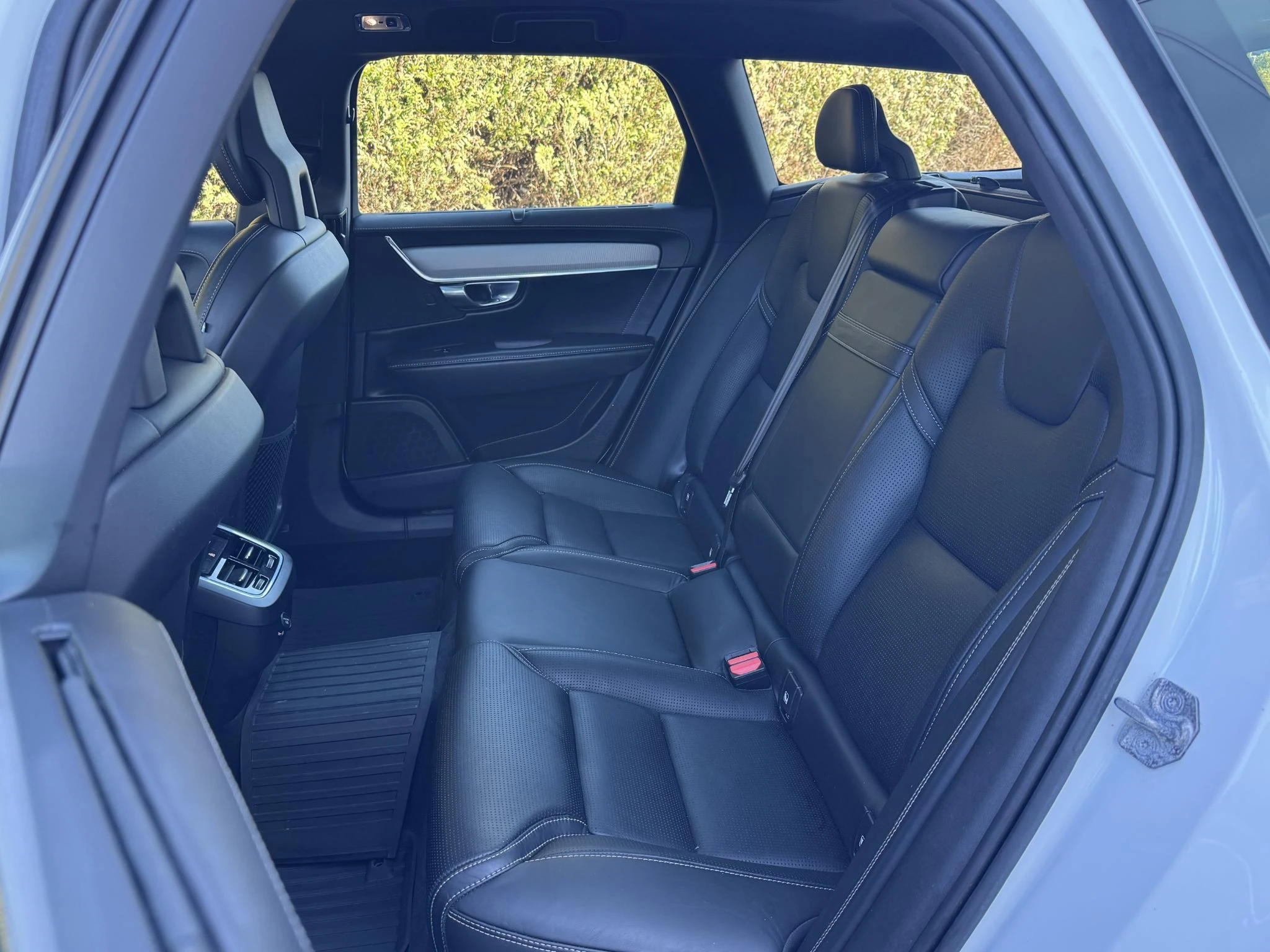 Volvo-V90-image-4