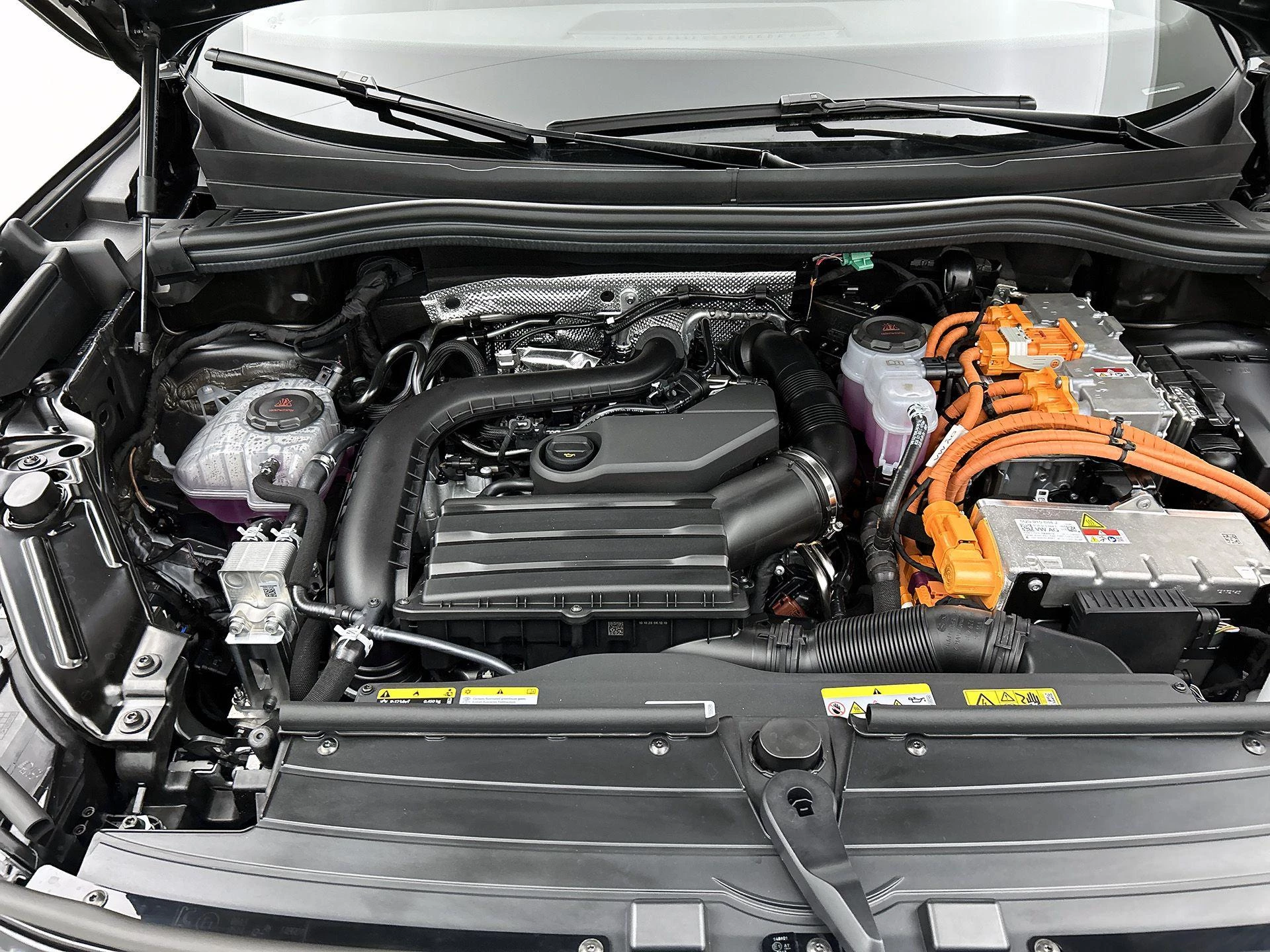 Volkswagen-Tiguan-image-40