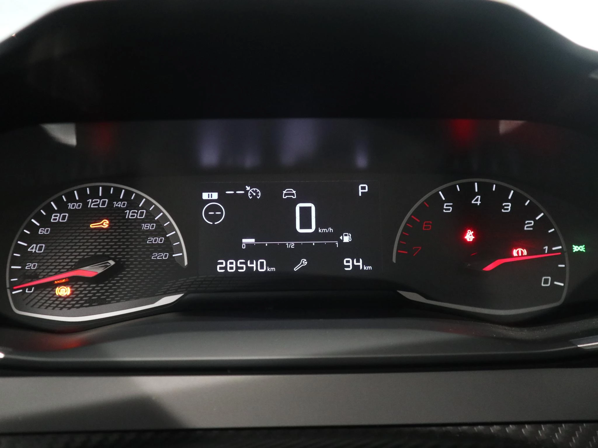 Peugeot-208-image-11