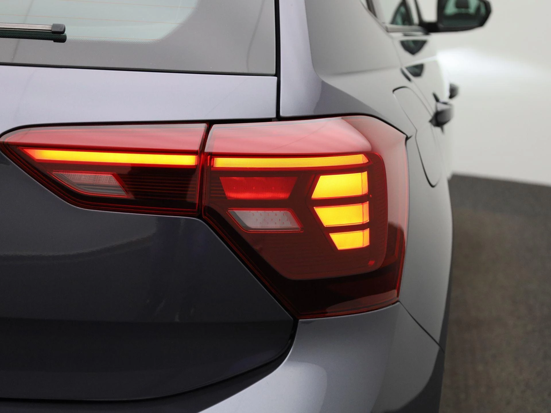 Volkswagen-Polo-image-27