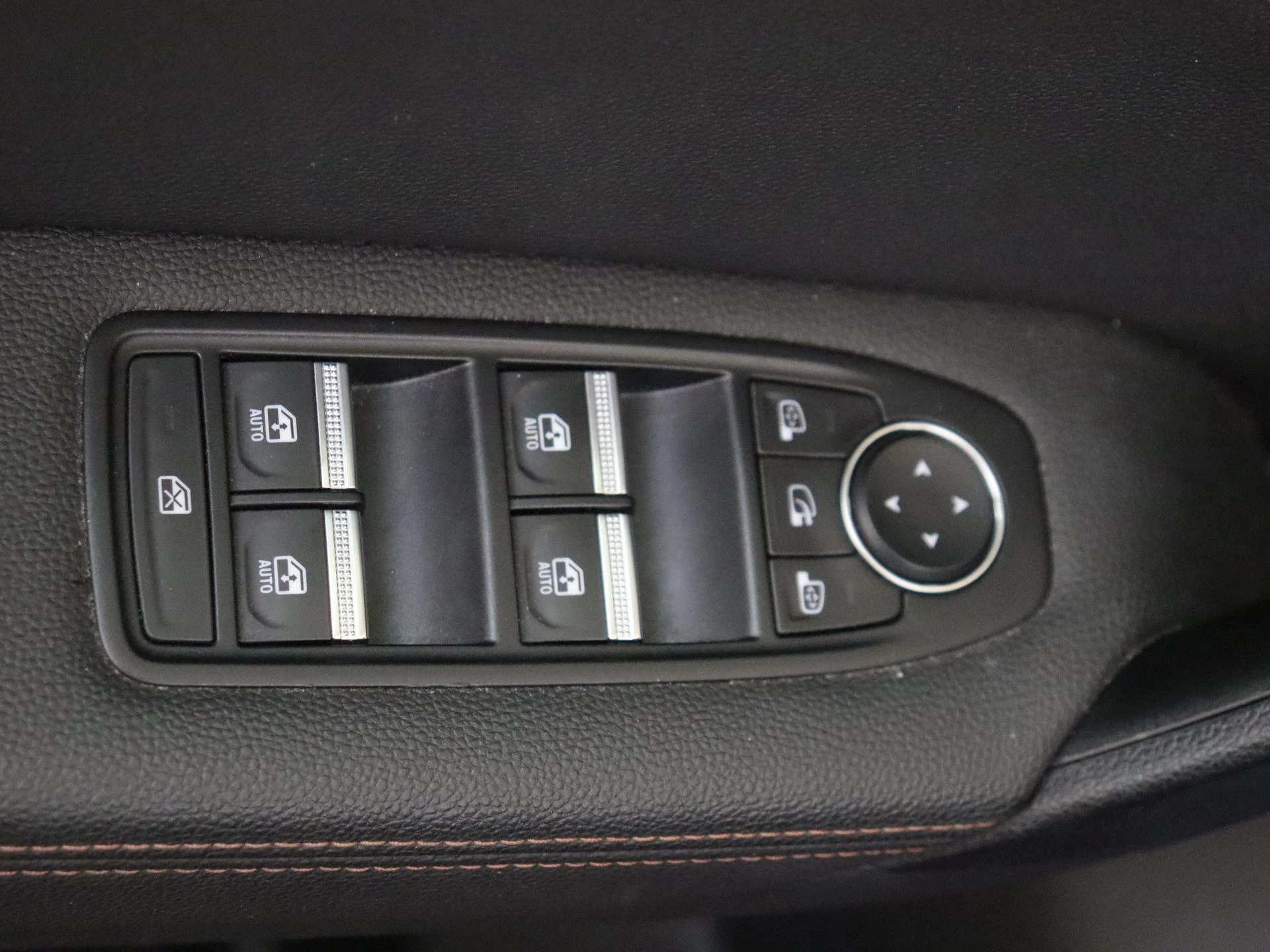 Renault-Captur-image-26