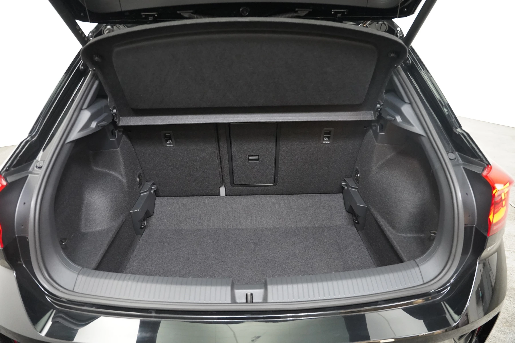 Volkswagen-T-Roc-image-12