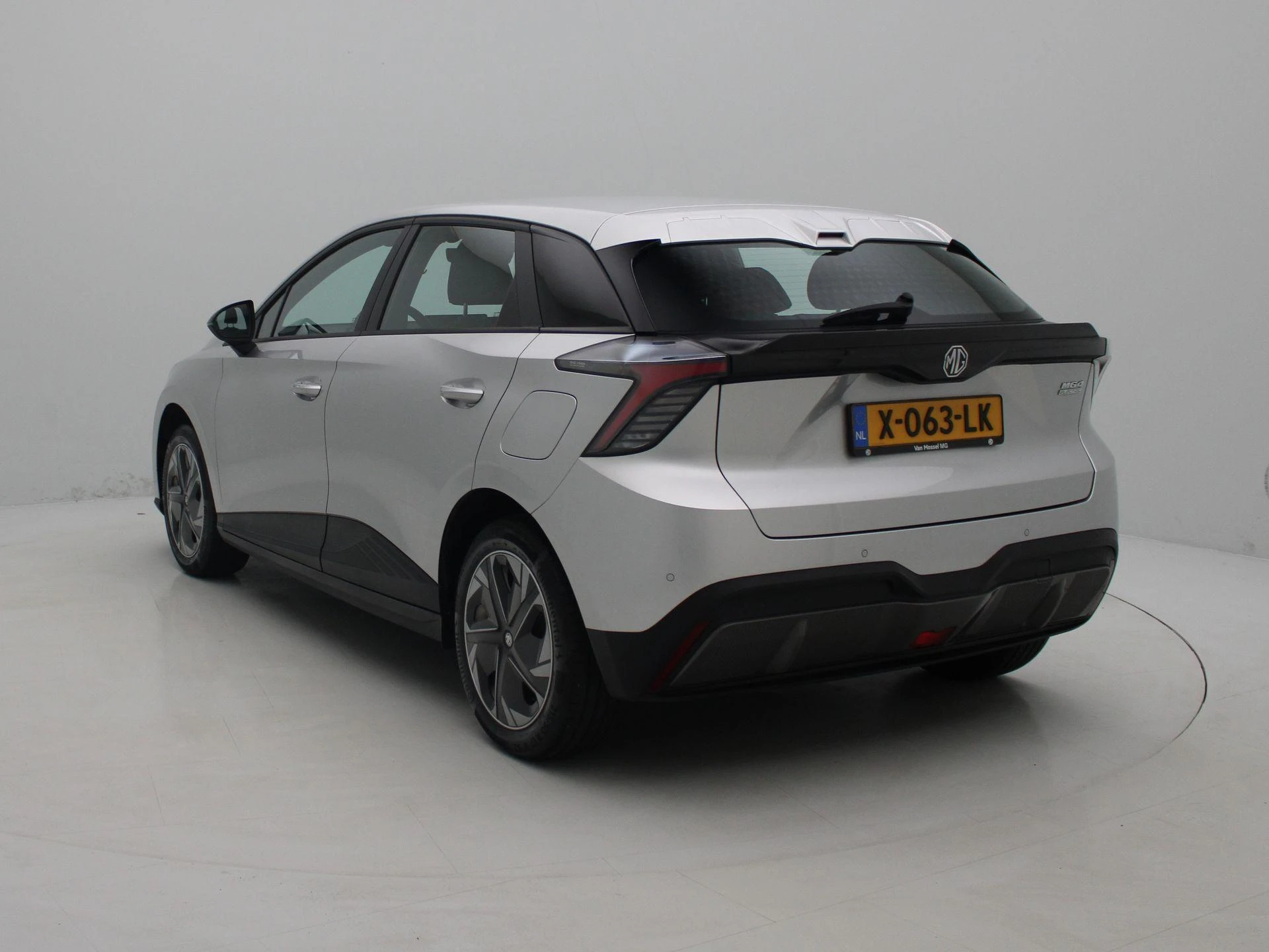 MG-MG4 EV-image-1