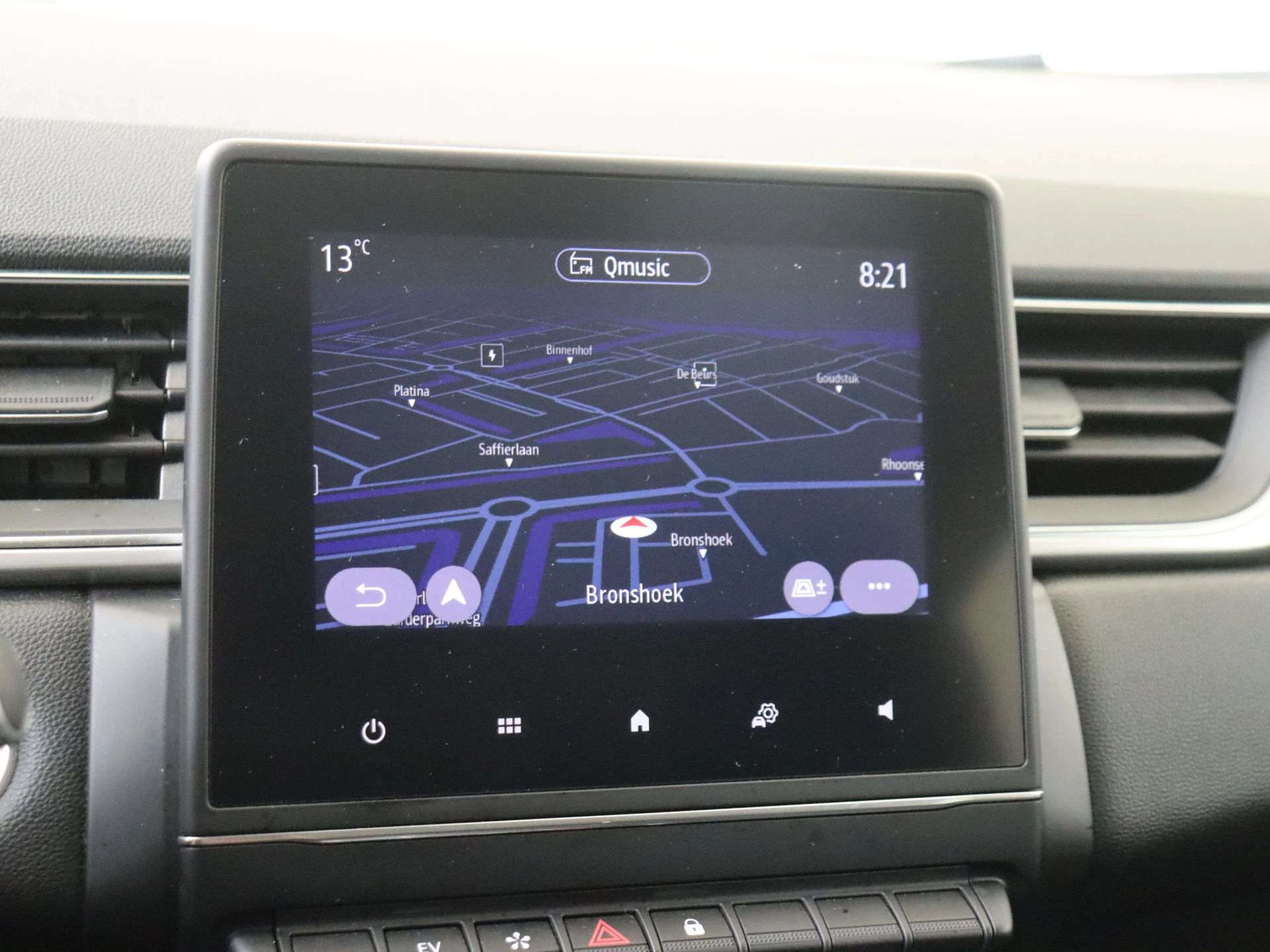 Renault-Captur-image-17