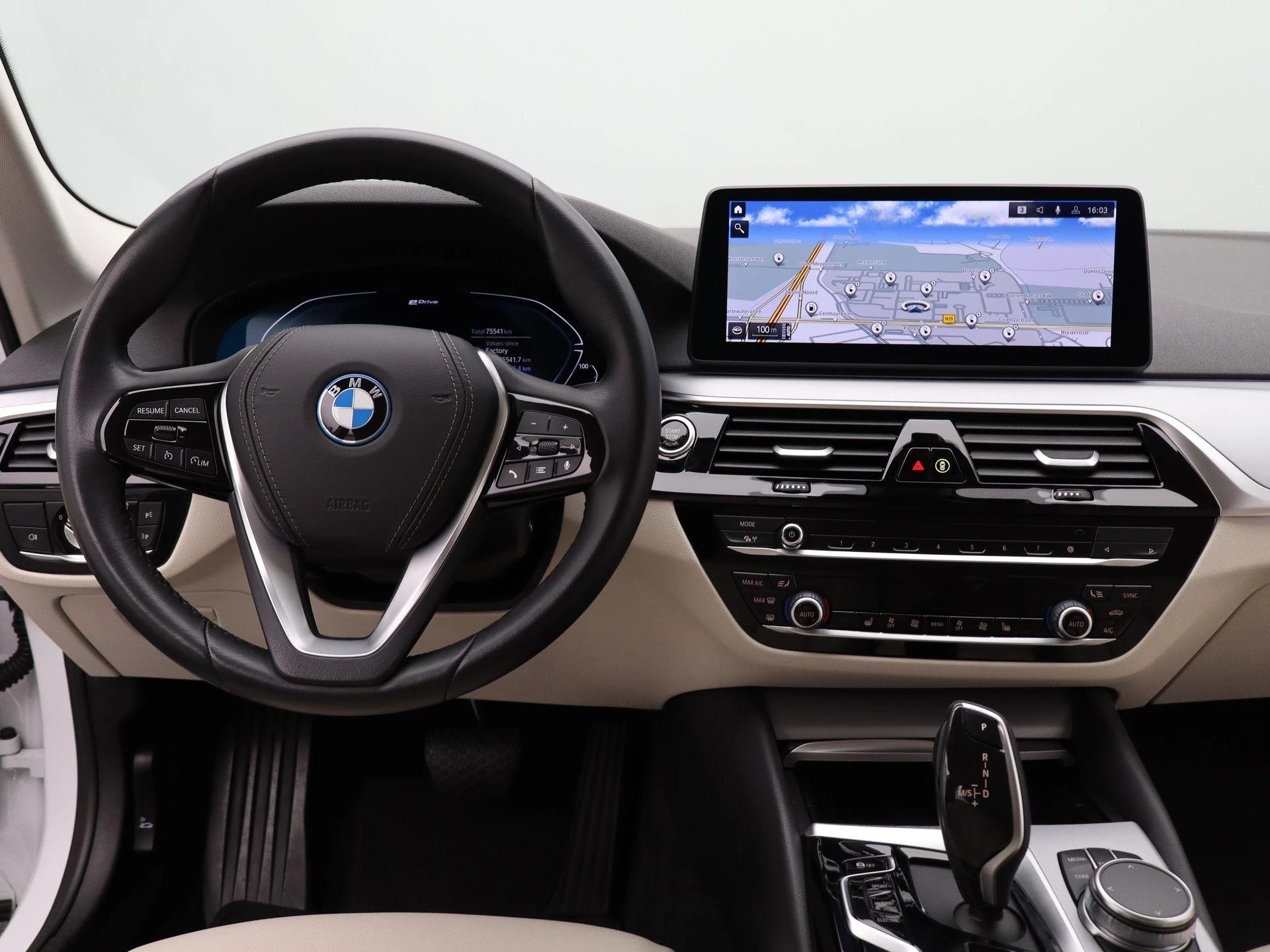 BMW-5 Serie-image-6