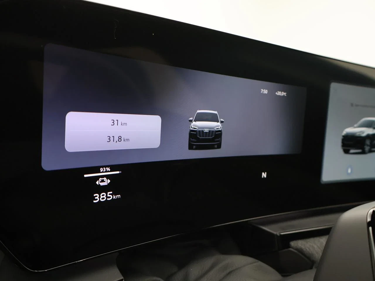Audi-Q6 e-tron-image-13