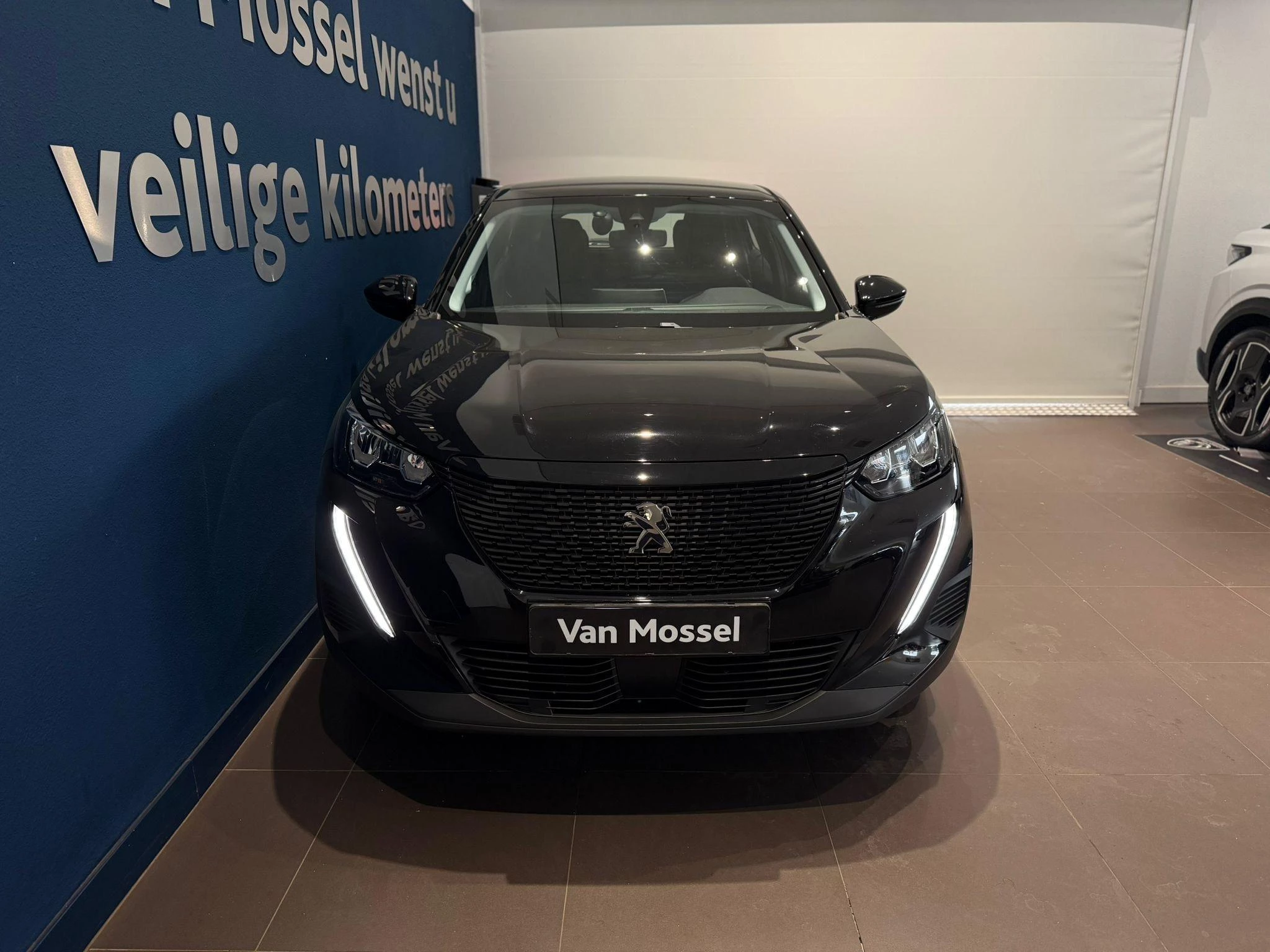 Peugeot-2008-image-1