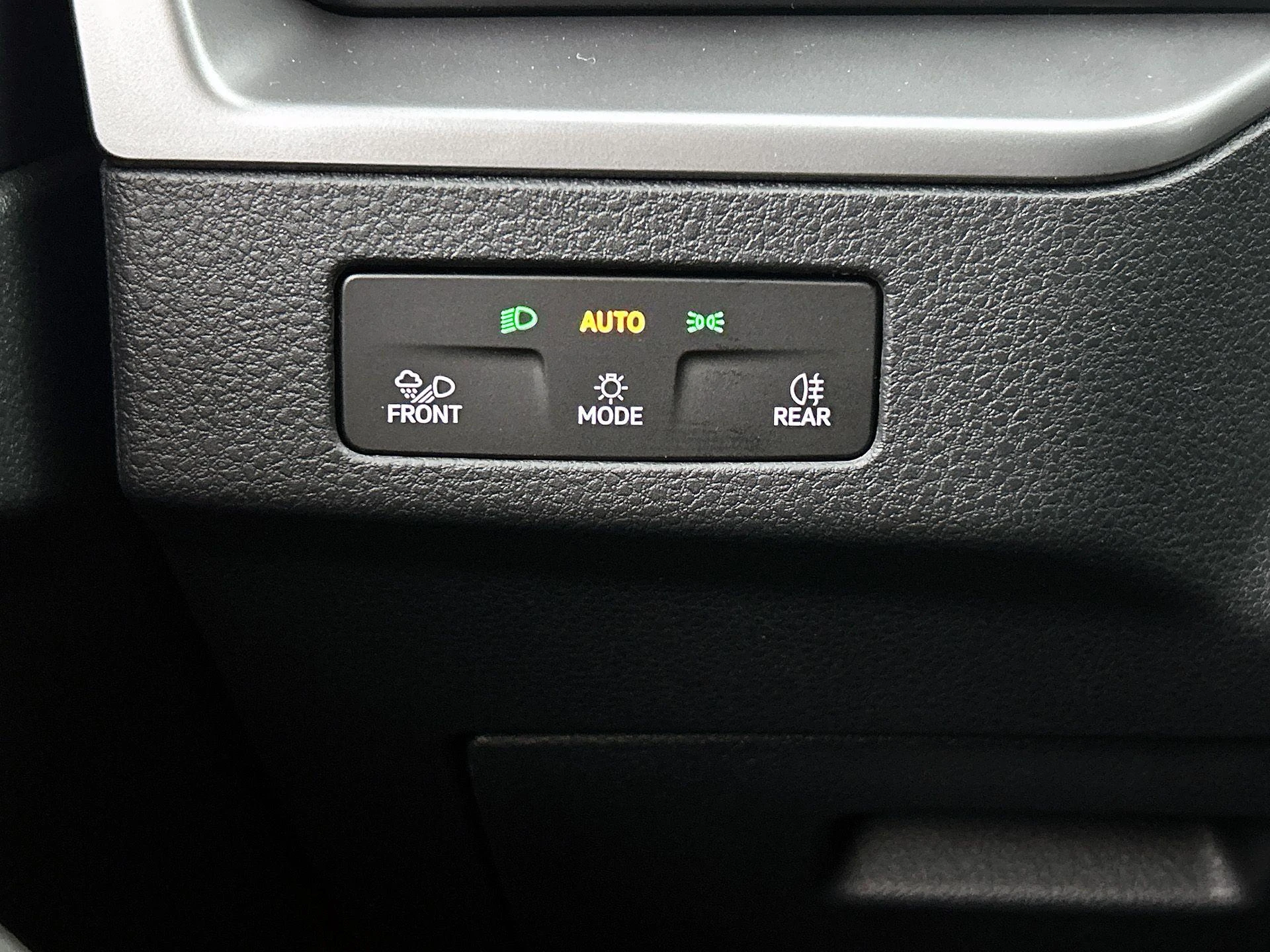 Volkswagen-Caddy-image-28
