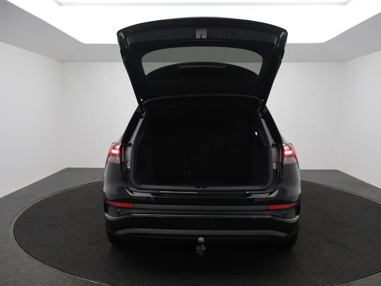 Audi-Q4 e-tron-image-6