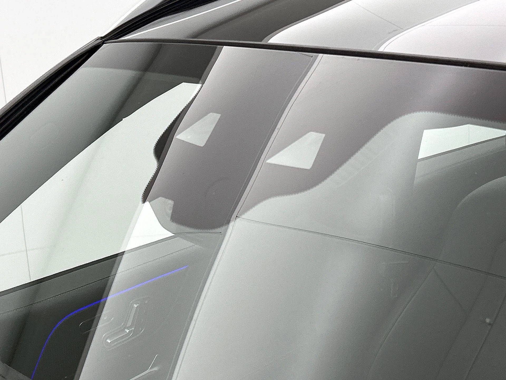 Mercedes-Benz-GLB-image-9