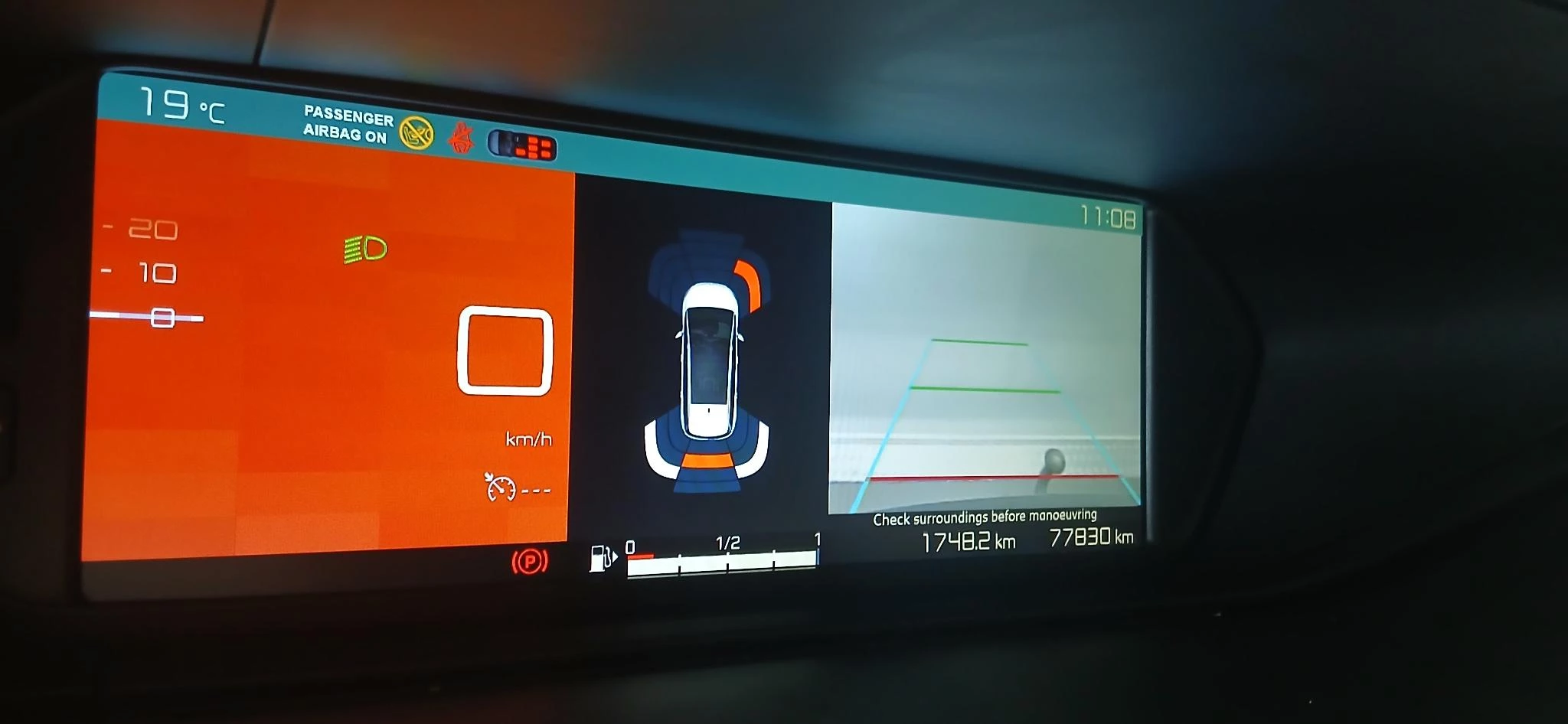 Citroën-Grand C4 Picasso-image-13