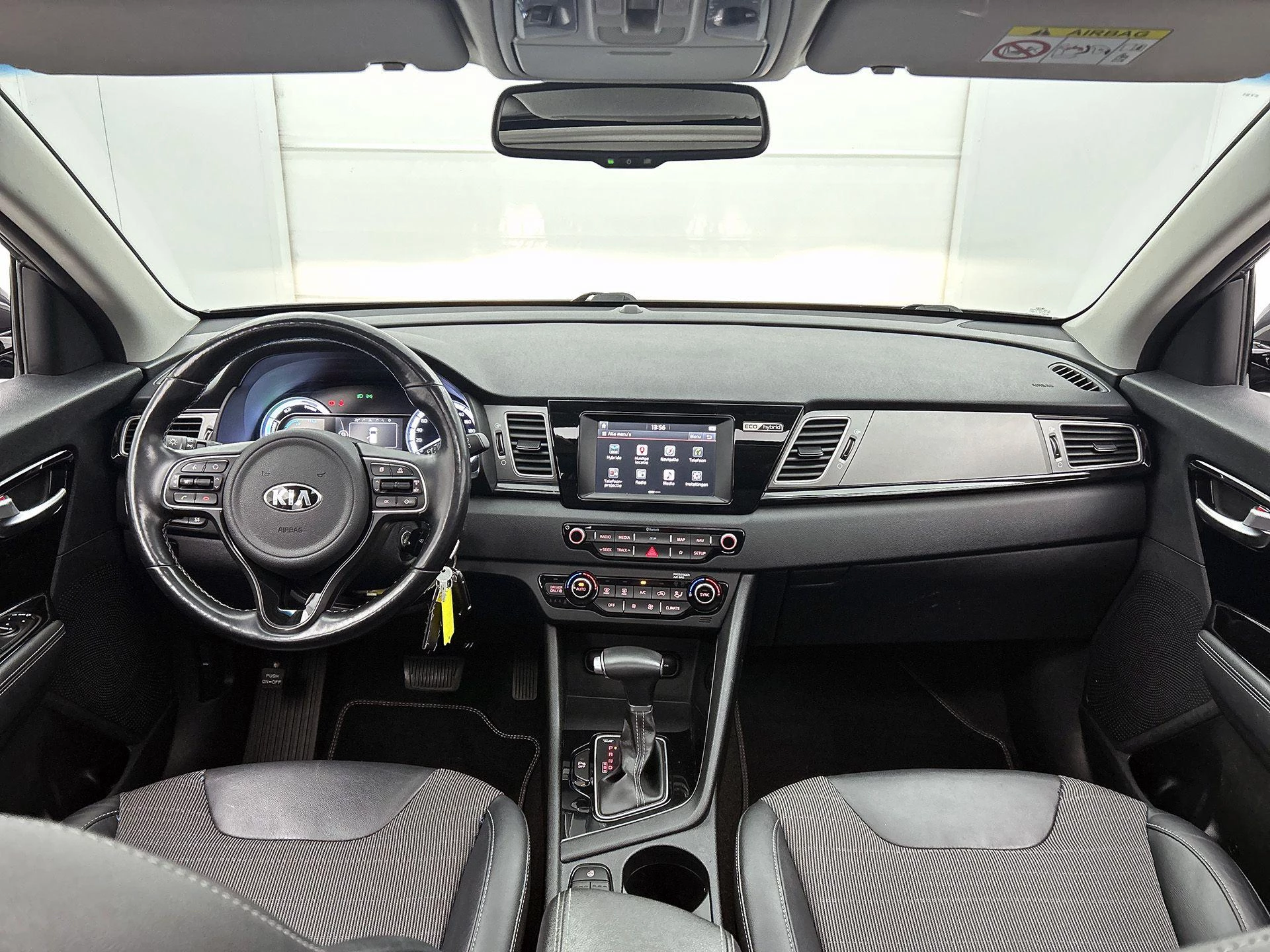 Kia-Niro-image-18