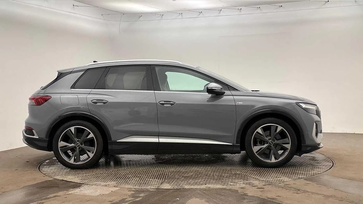 Audi-Q4 e-tron-image-3