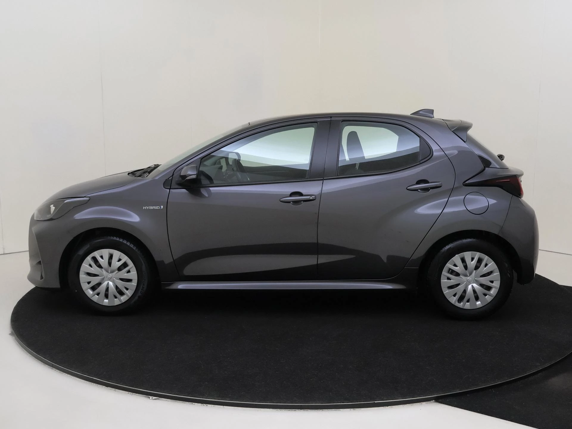 Toyota-Yaris-image-3