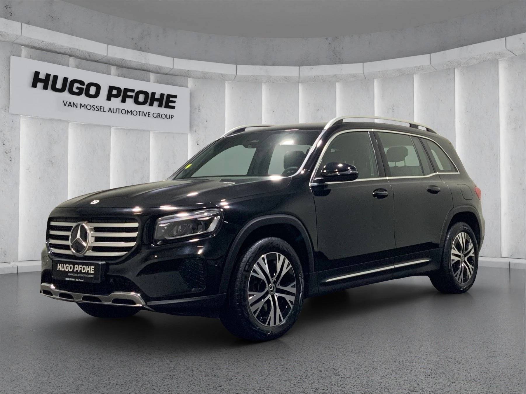 Mercedes-Benz-GLB-image-0