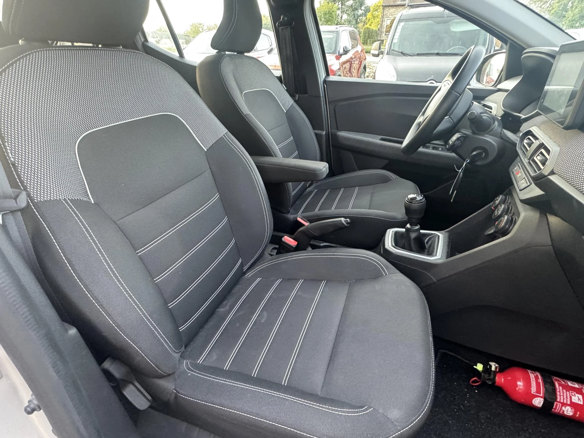 Dacia-Sandero-image-12