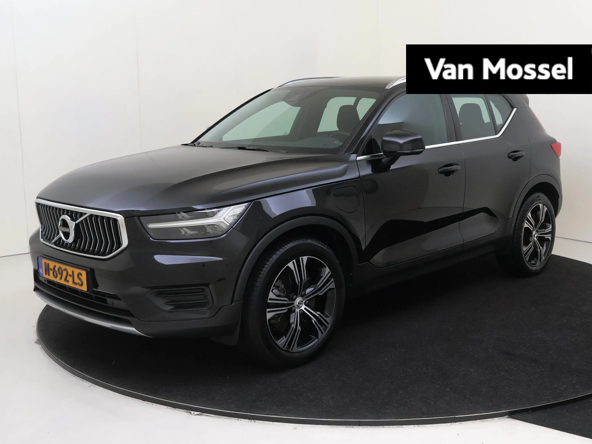 Volvo-XC40-image-0