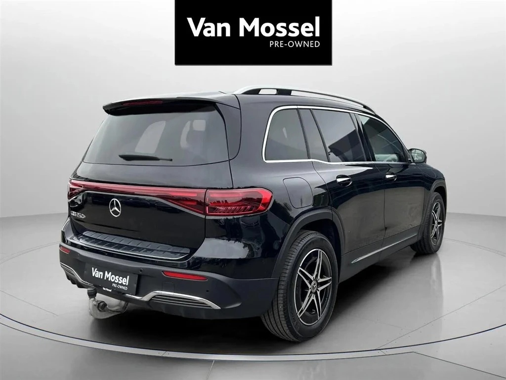 Mercedes-Benz-EQB-image-4