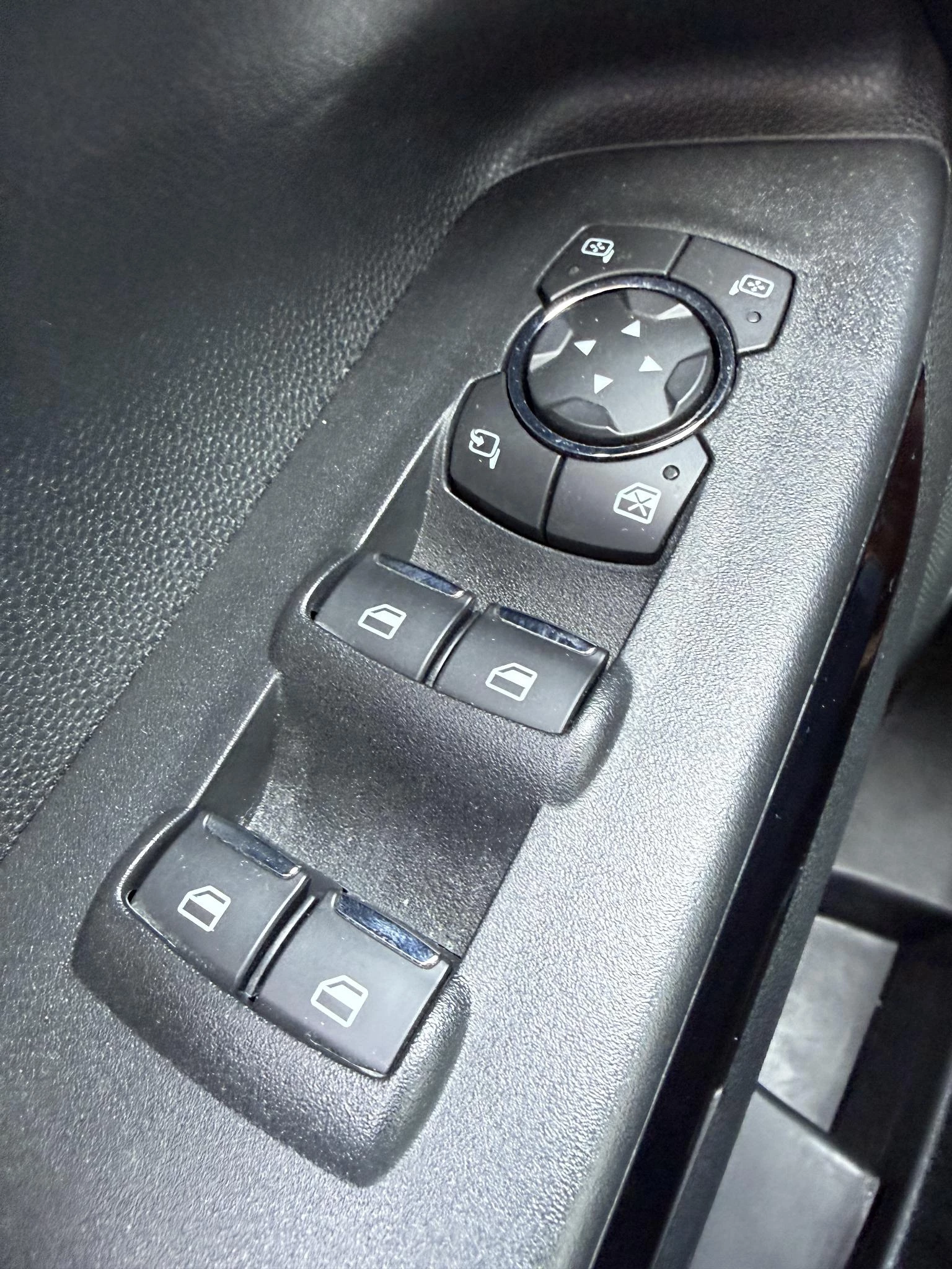 Ford-EcoSport-image-16