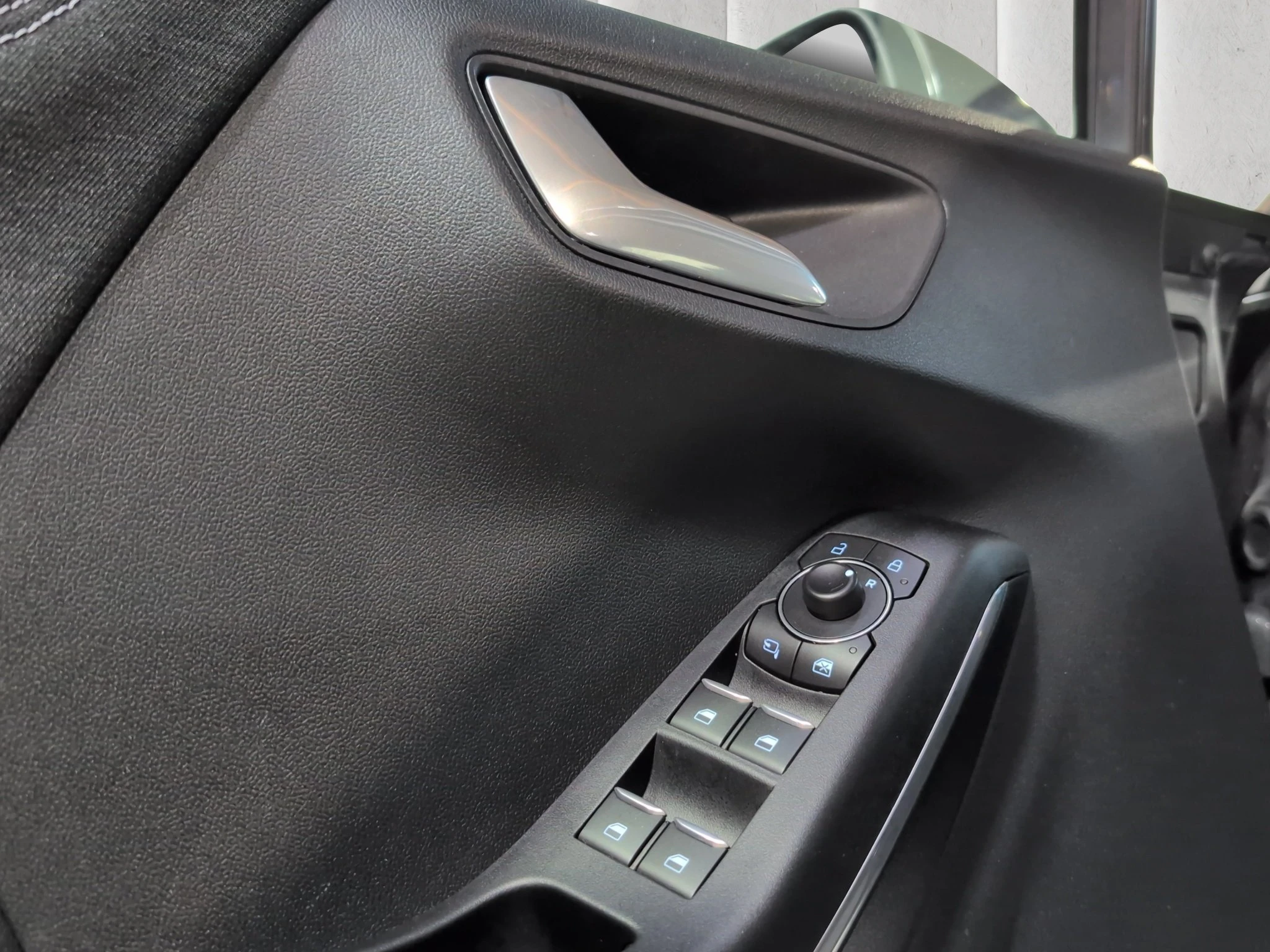 Ford-Puma-image-16