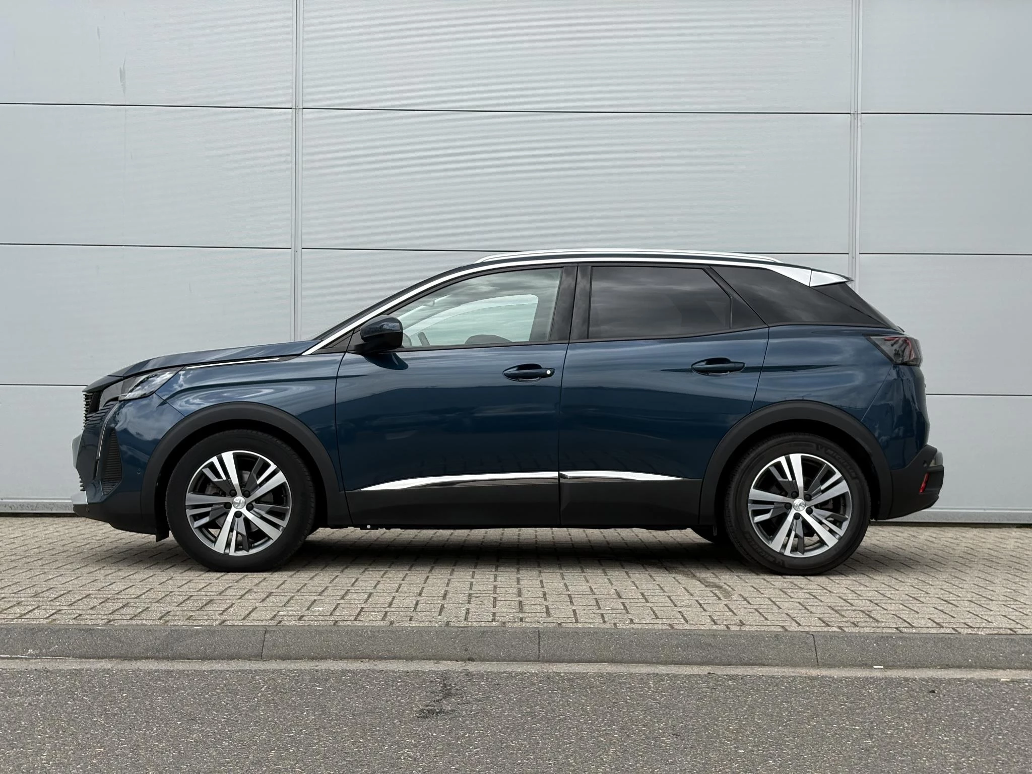 Peugeot 3008 1.2 PureTech Blue Lease Premium