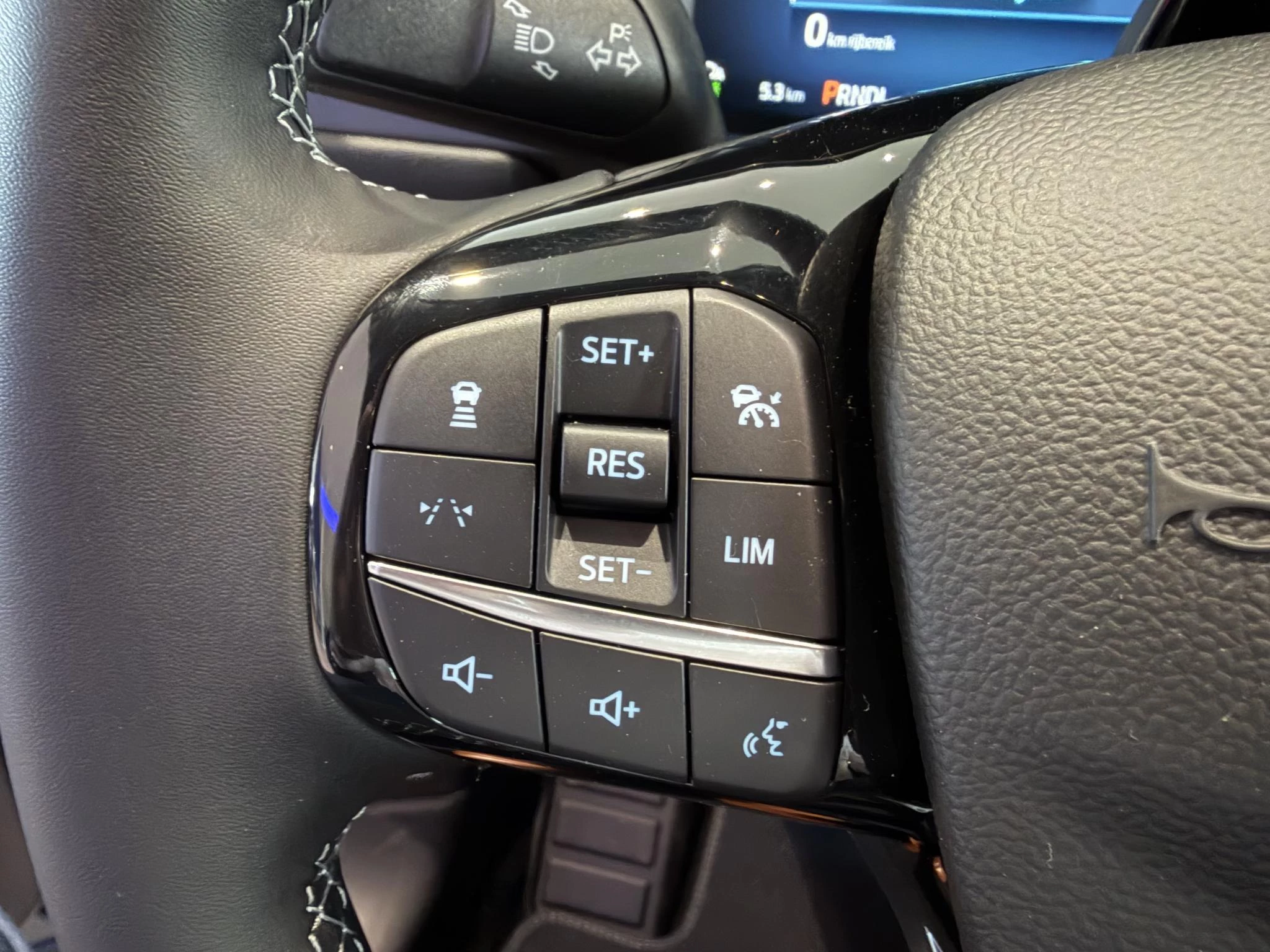 Ford-Kuga-image-31