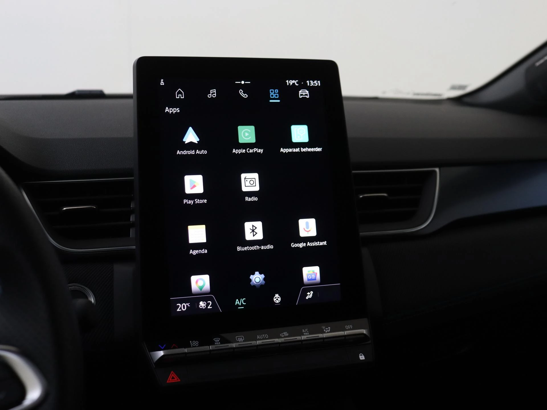 Renault-Captur-image-15