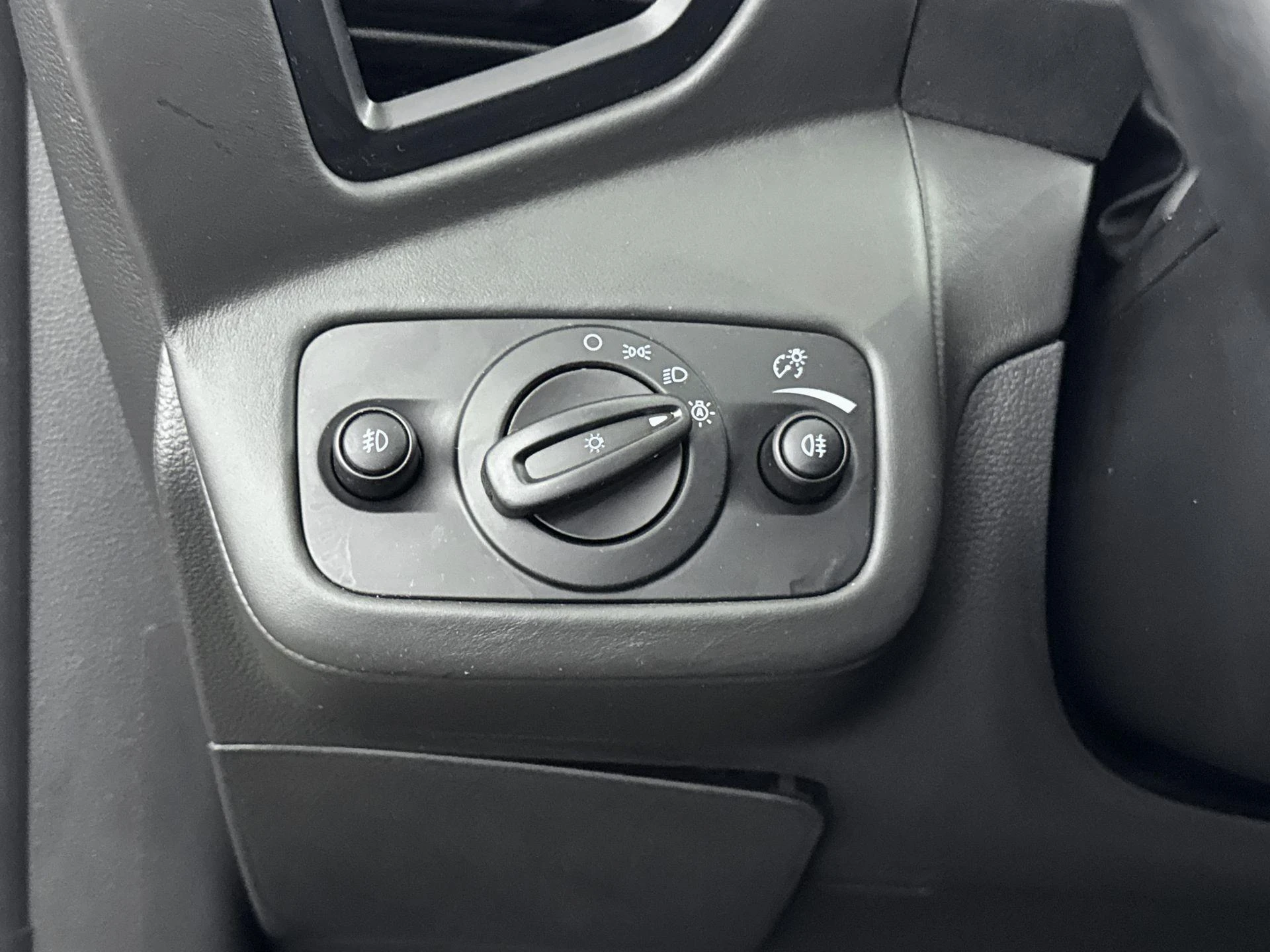 Ford-Kuga-image-22
